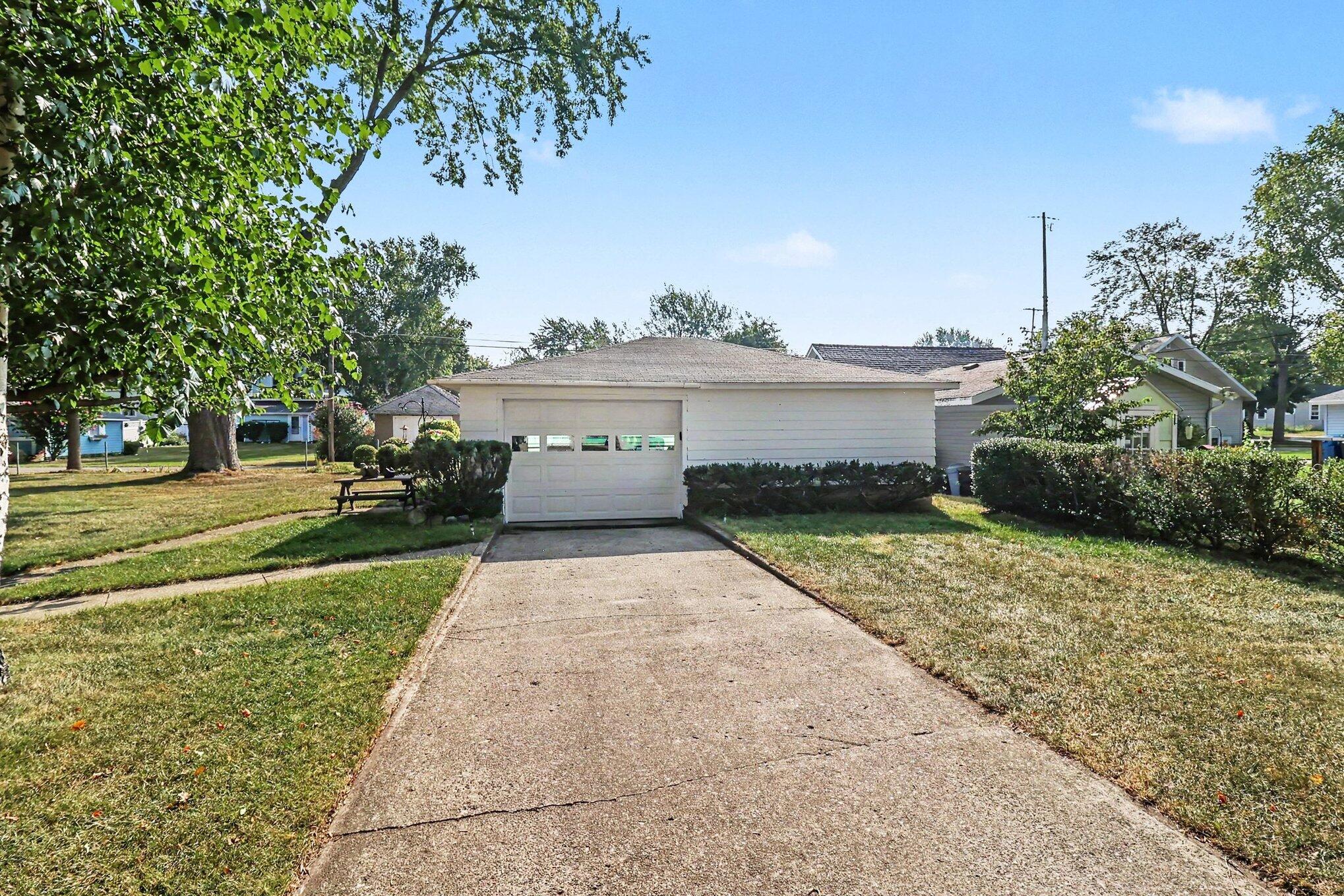 408 N Lewis Street Ludington MI 49431