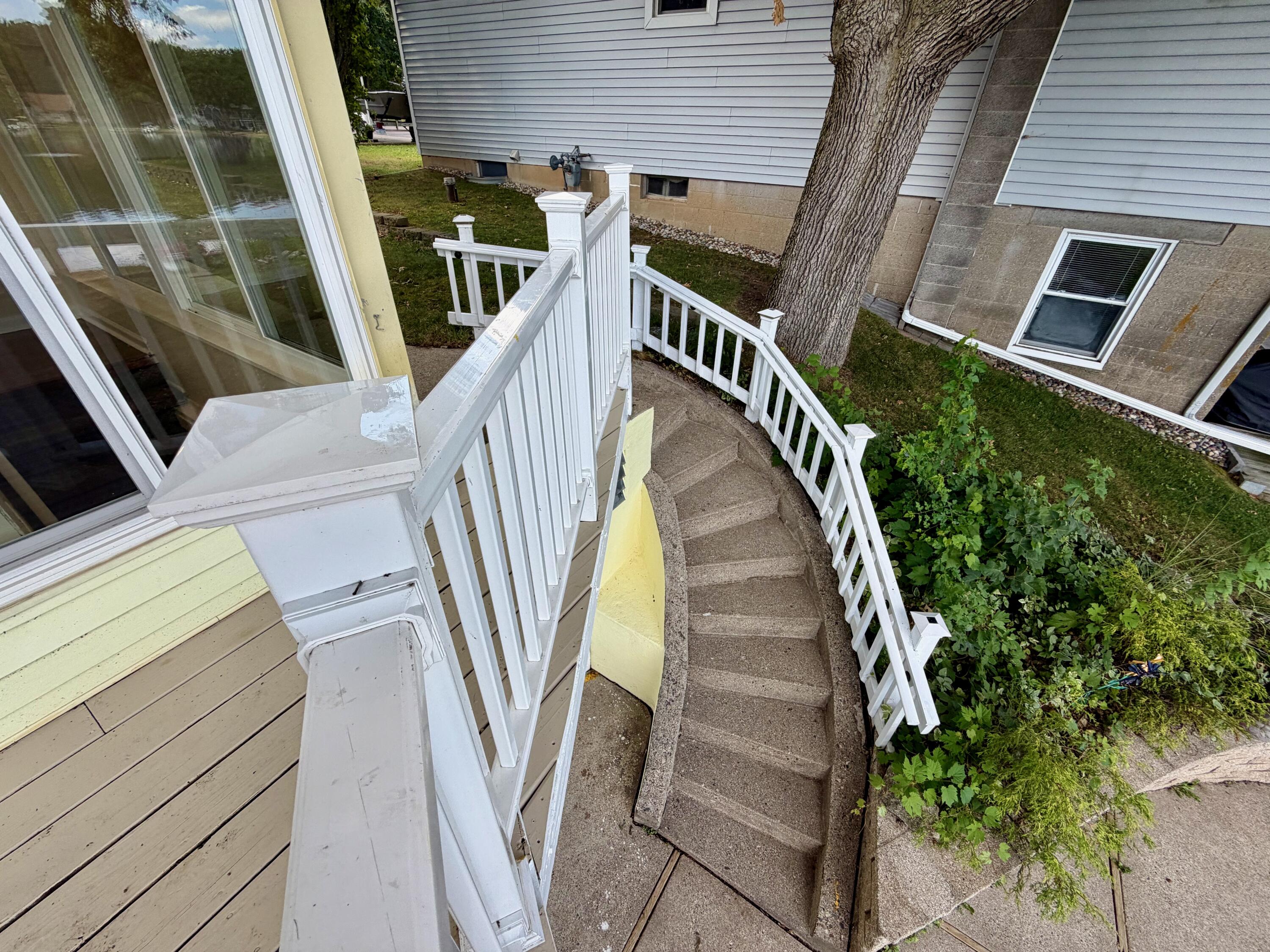 8980 Loveless Drive NE Rockford MI 49341