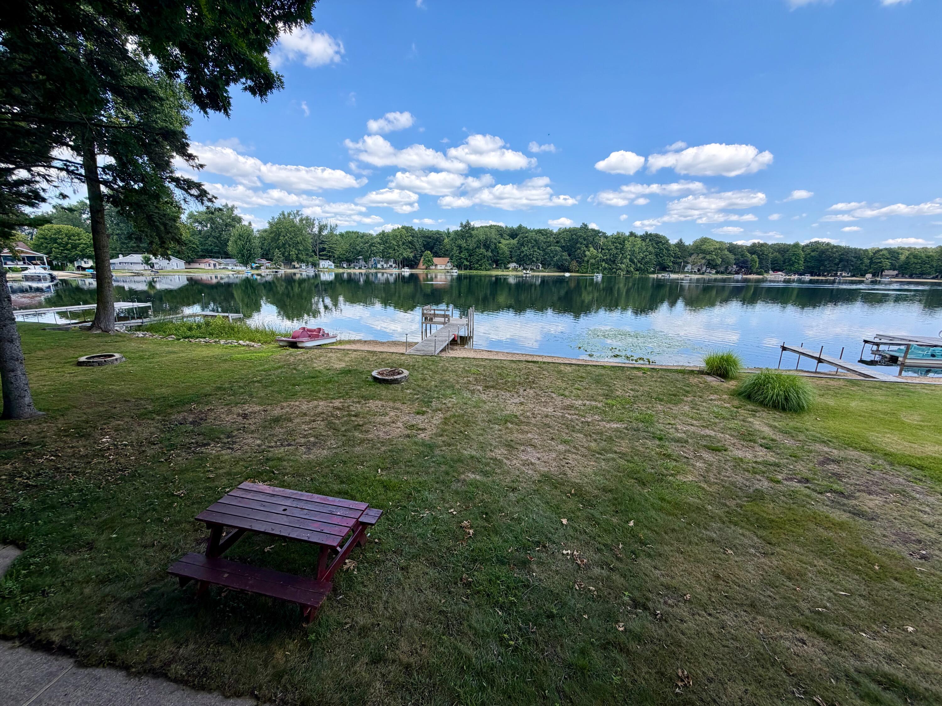 8980 Loveless Drive NE Rockford MI 49341