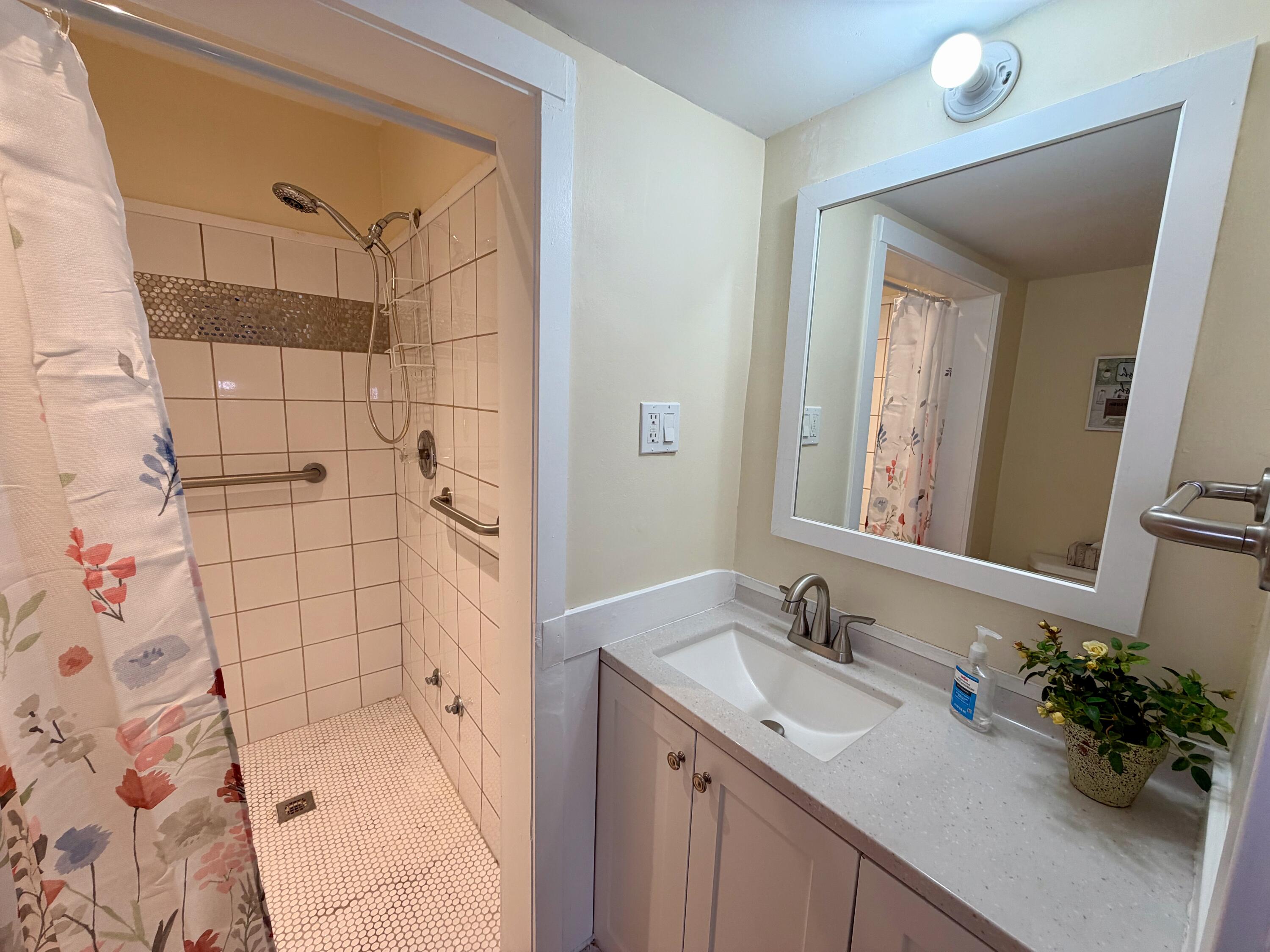 8980 Loveless Drive NE Rockford MI 49341
