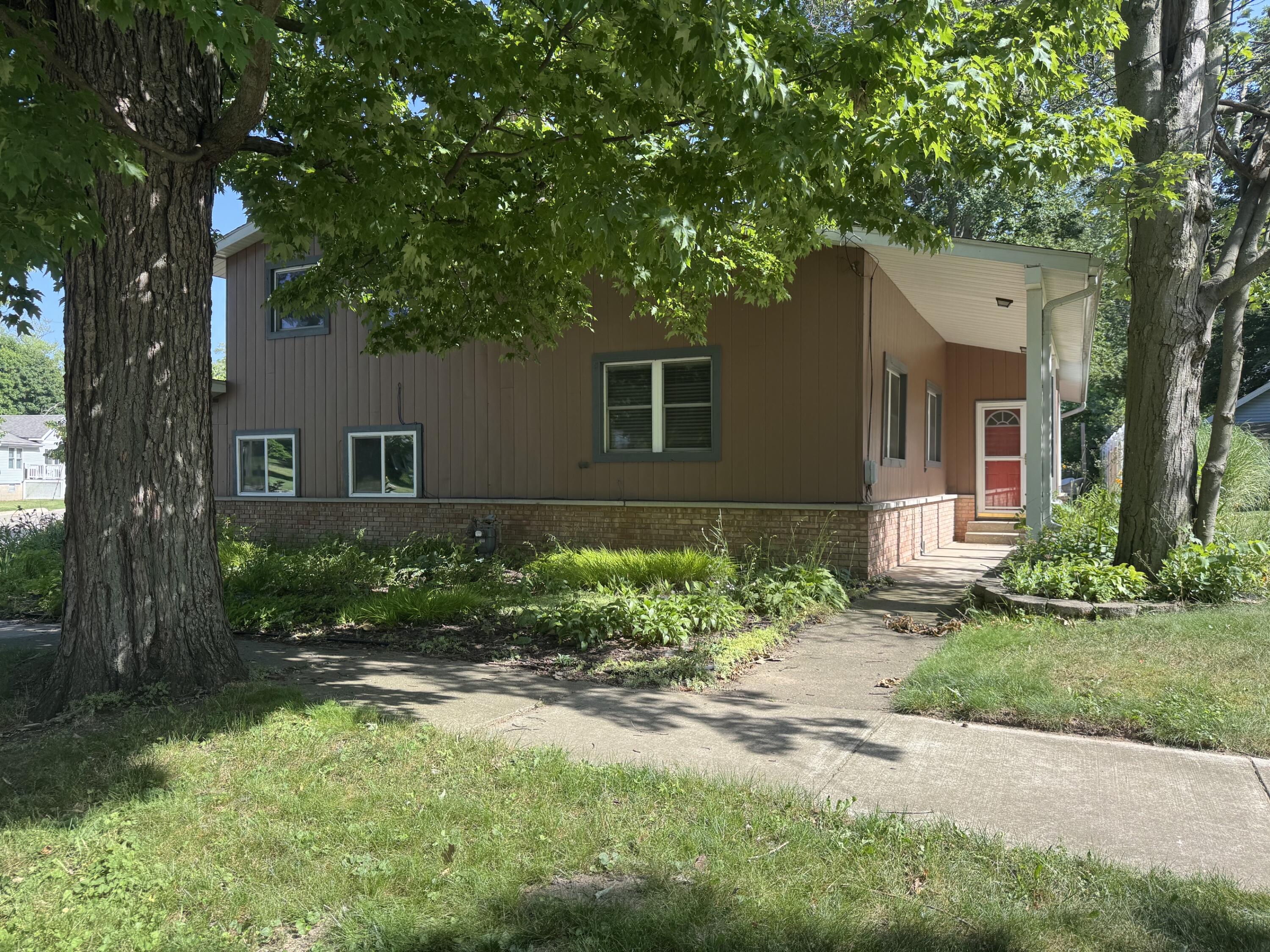 748 Green Street South Haven MI 49090