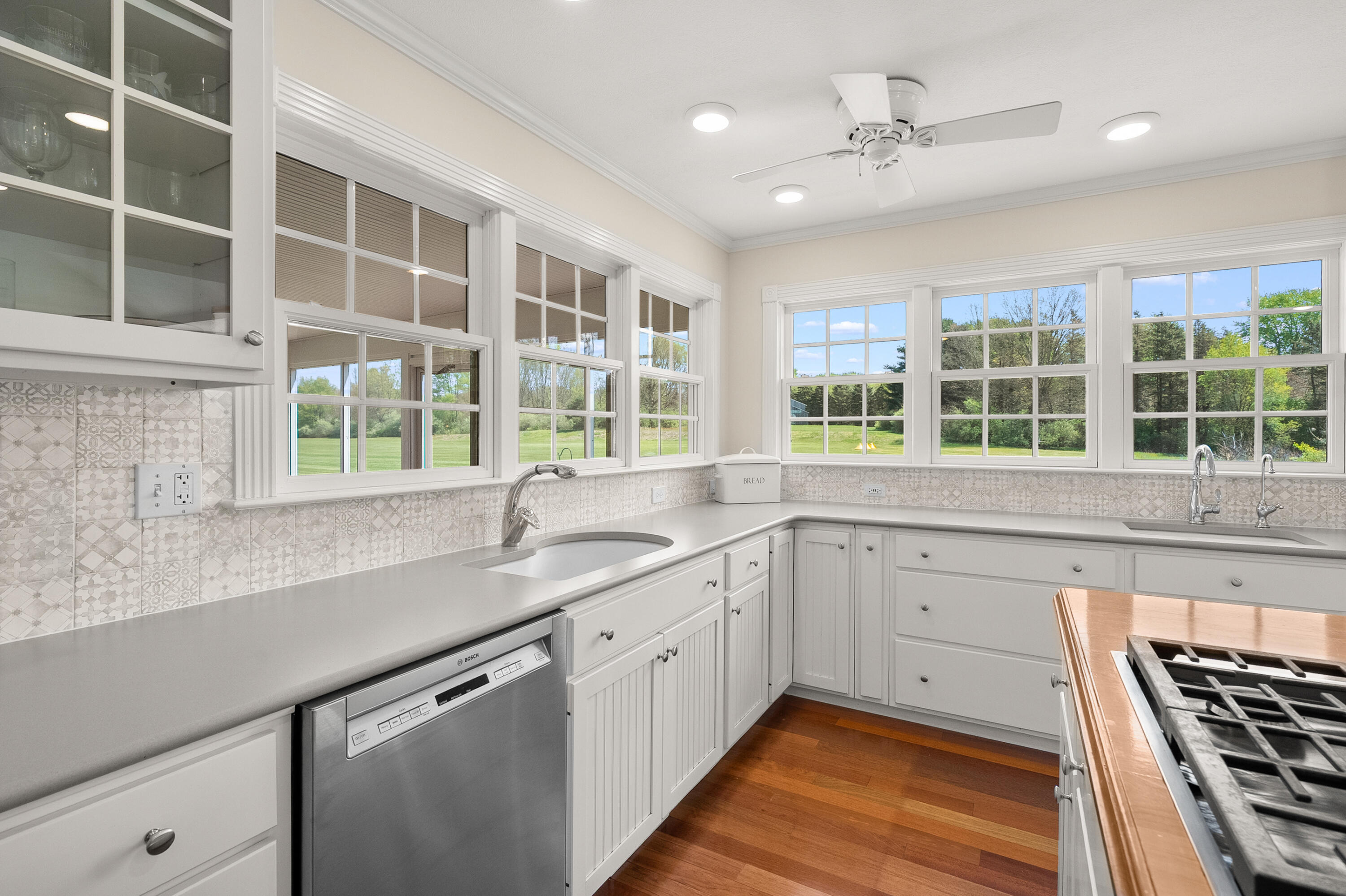 449 S Skyview Drive Kalamazoo MI 49009