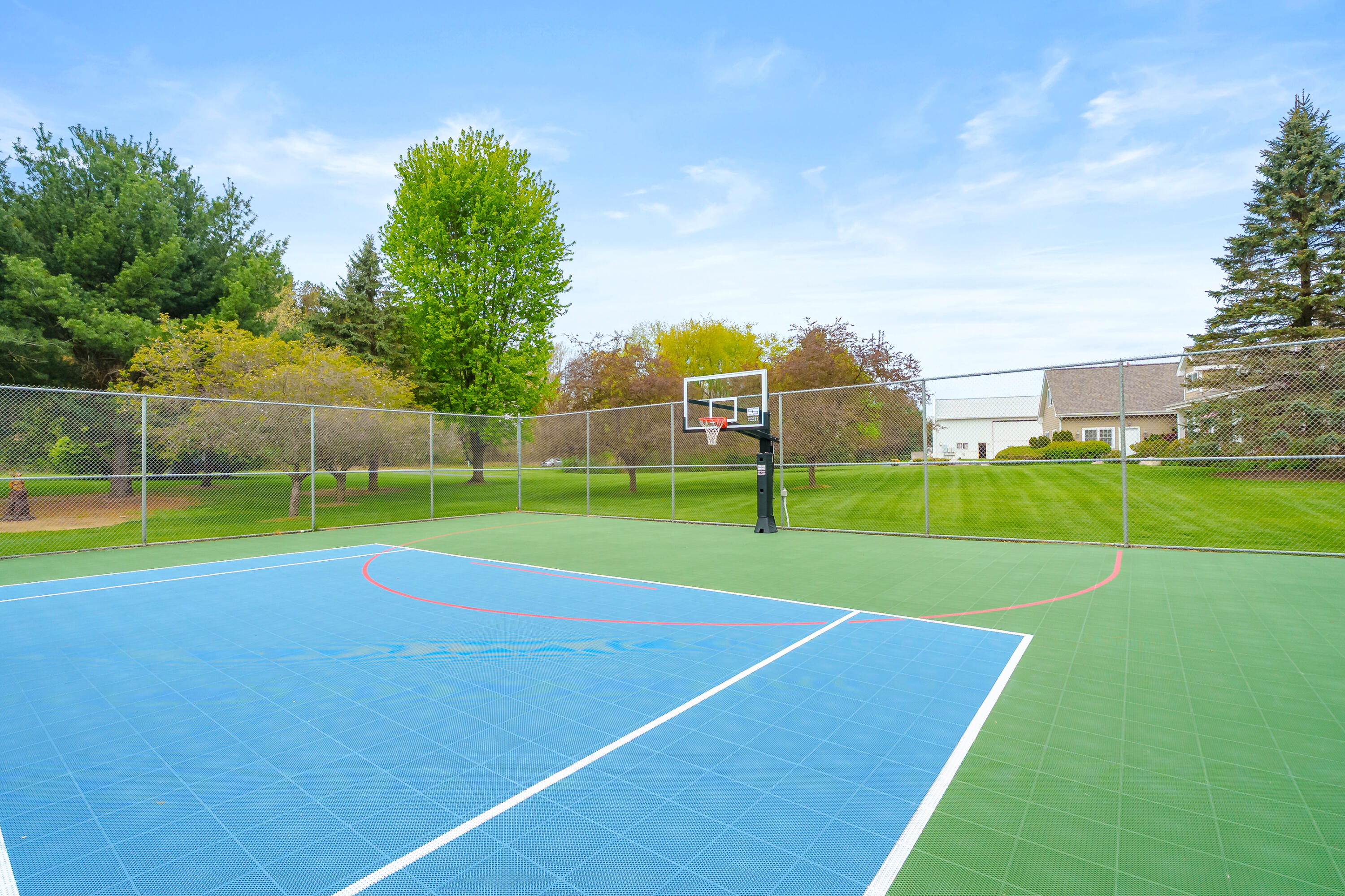 449 S Skyview Drive Kalamazoo MI 49009