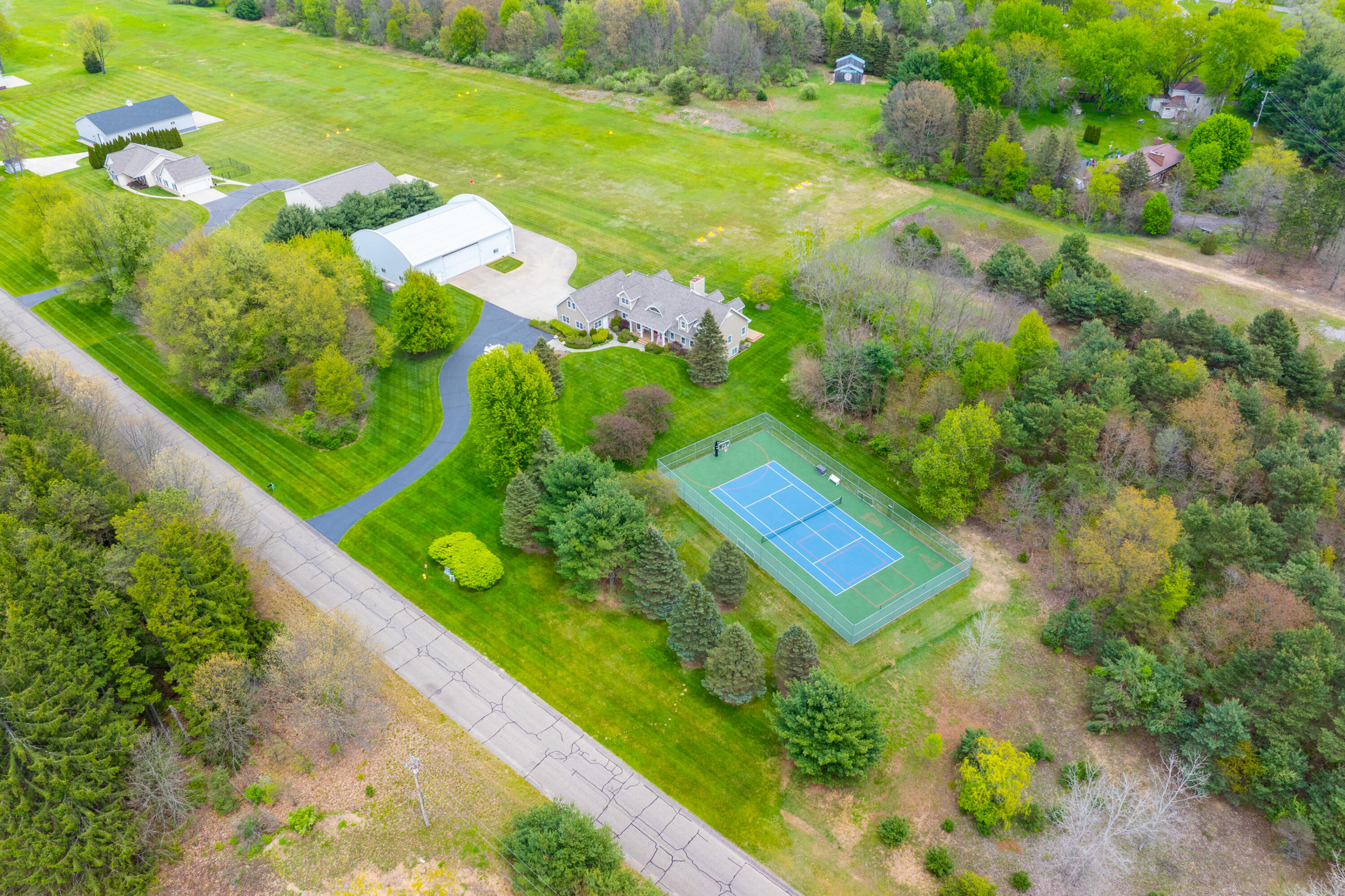 449 S Skyview Drive Kalamazoo MI 49009