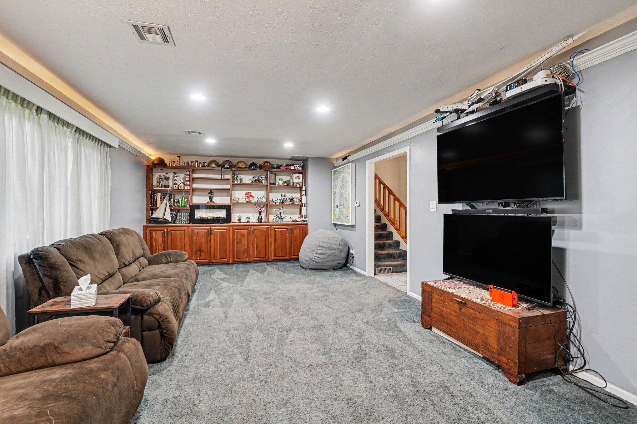 7343 Lakeridge Road South Haven MI 49090