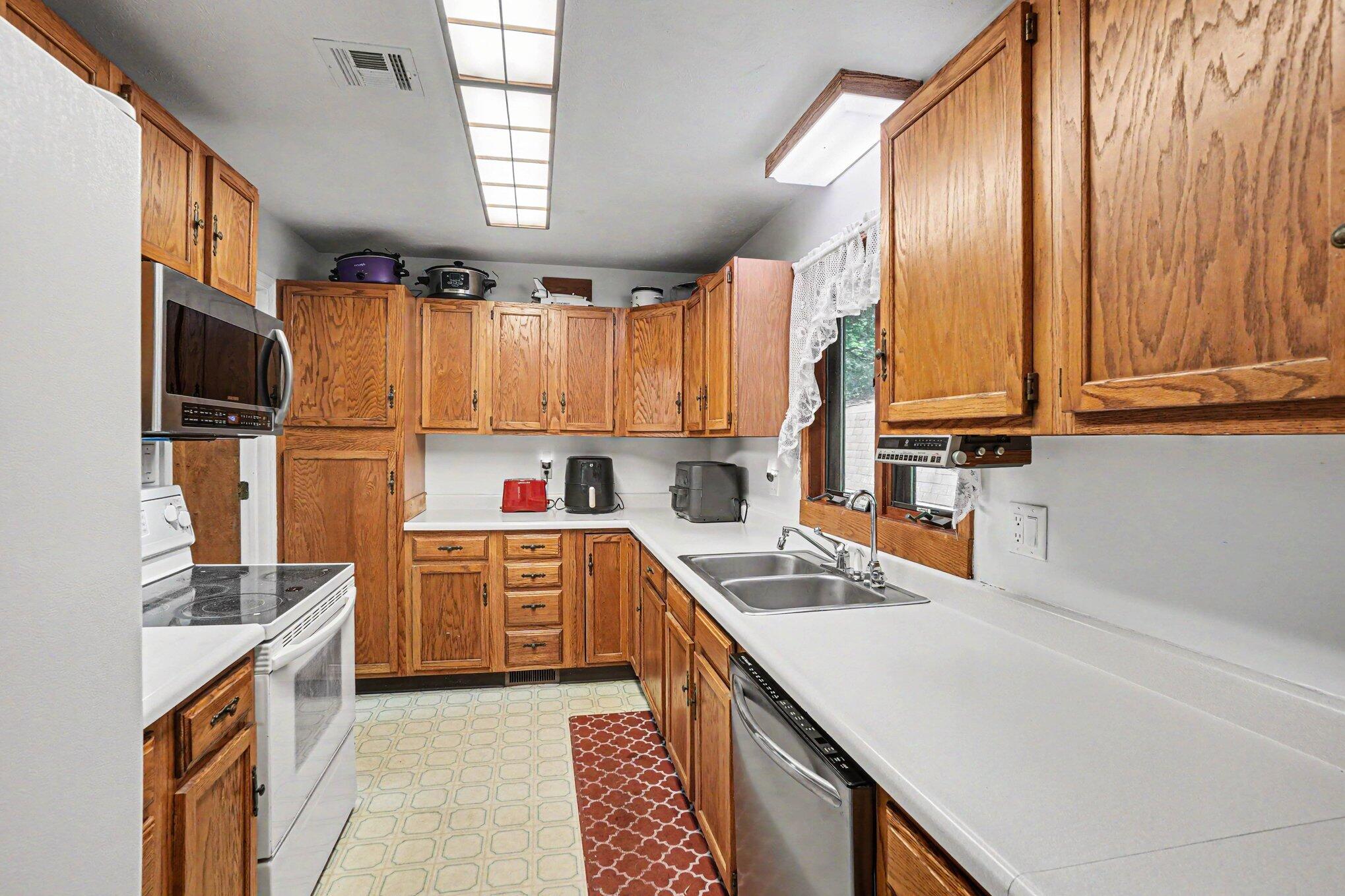 7343 Lakeridge Road South Haven MI 49090