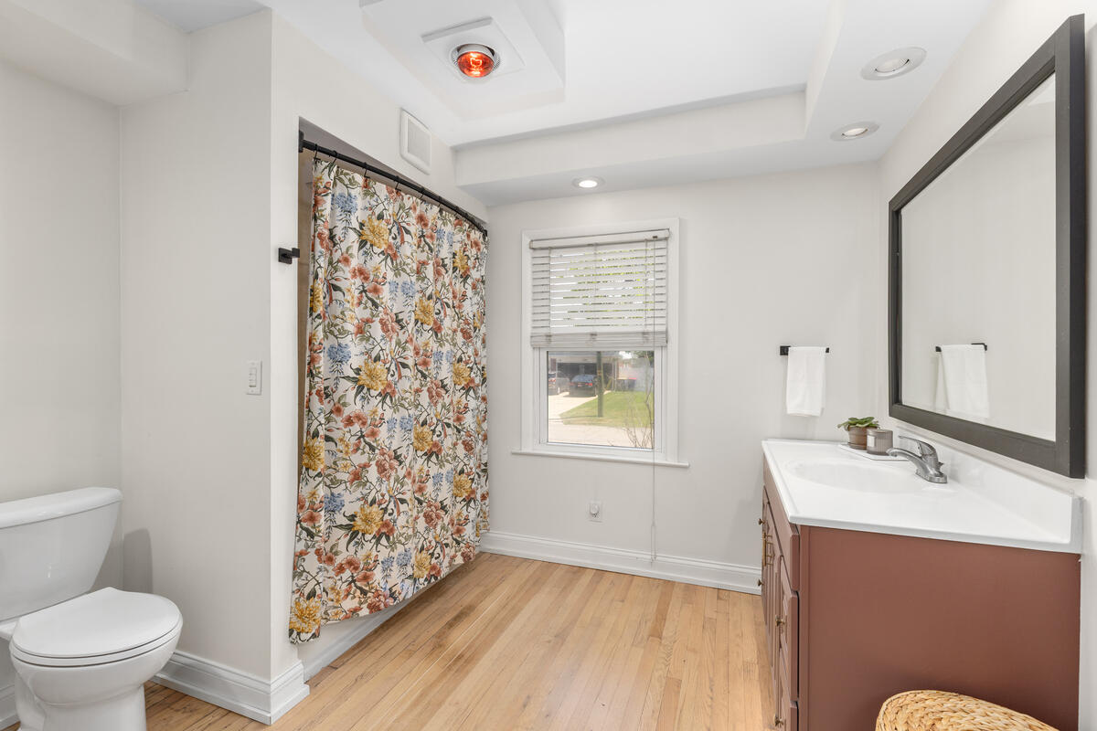 1221 Whitmore Avenue NW Grand Rapids MI 49504