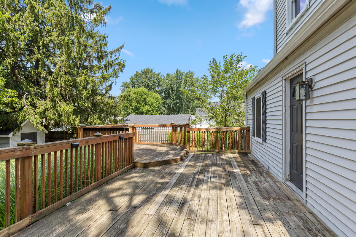 1221 Whitmore Avenue NW Grand Rapids MI 49504