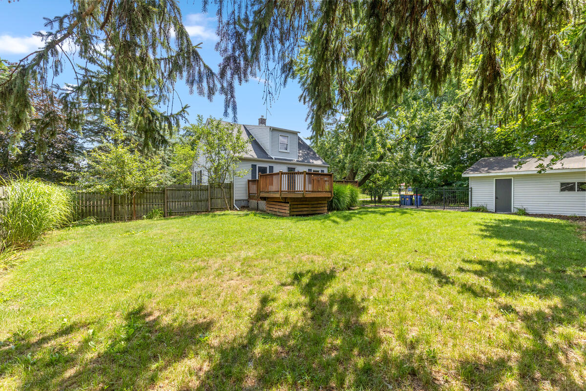 1221 Whitmore Avenue NW Grand Rapids MI 49504