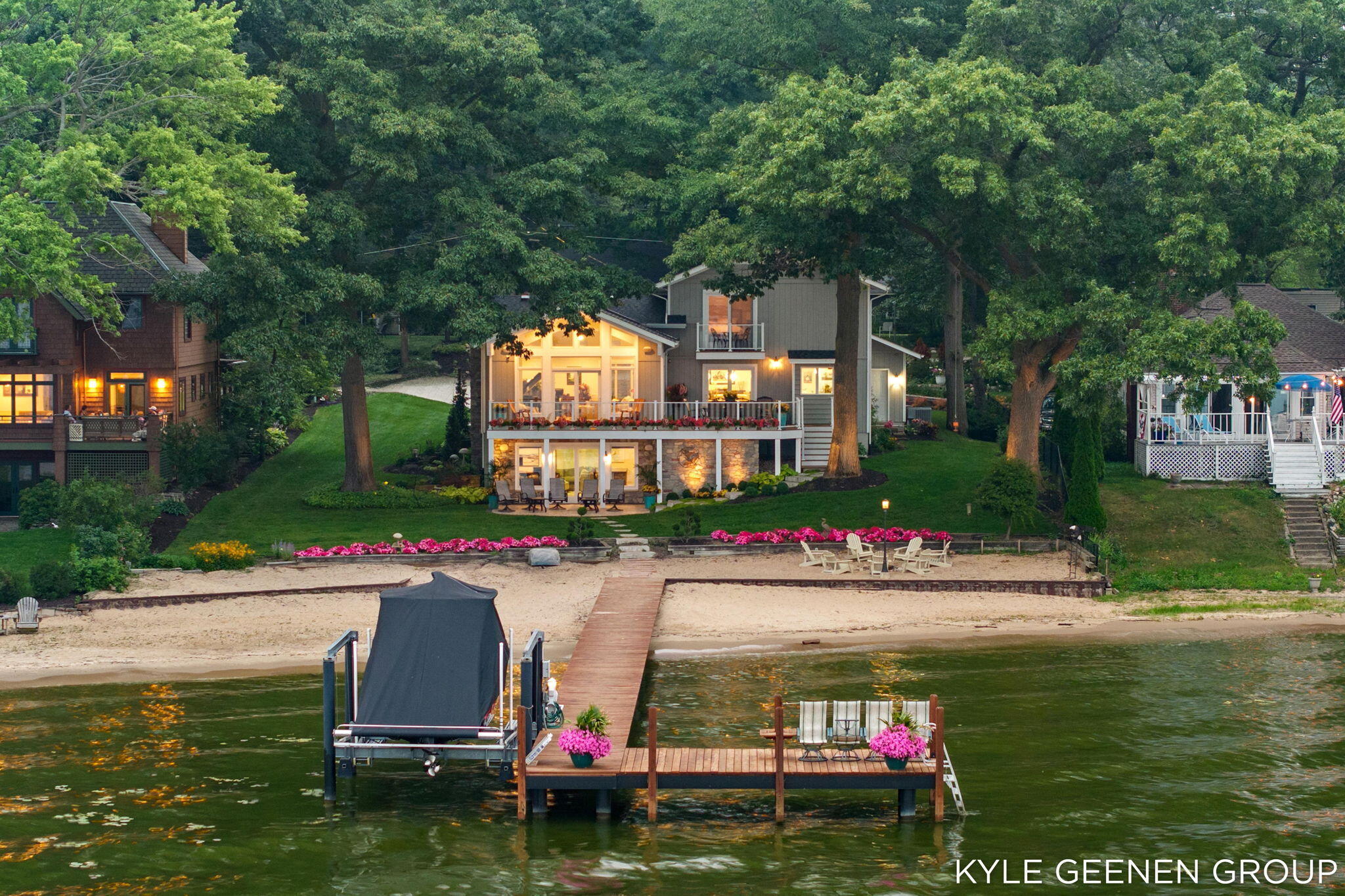 Holland MI, 620 Lawn Avenue