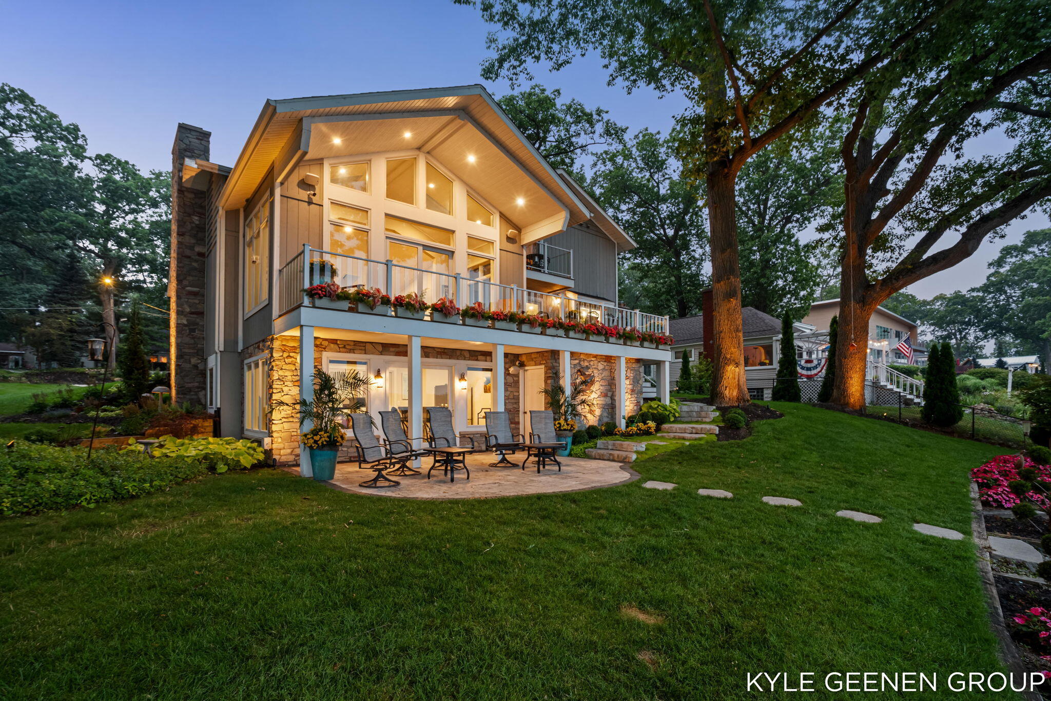 620 Lawn Avenue Holland MI 49424