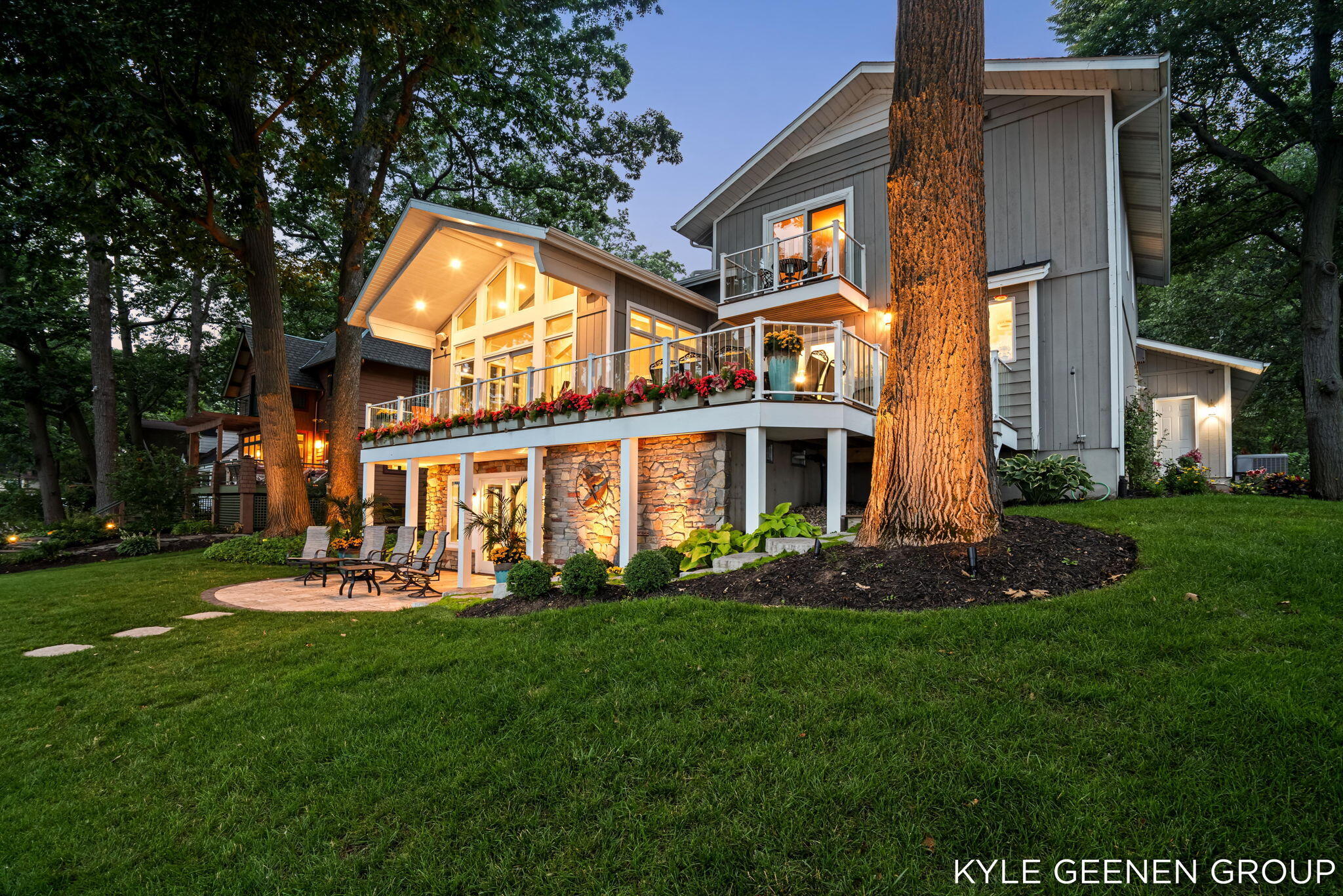 620 Lawn Avenue Holland MI 49424