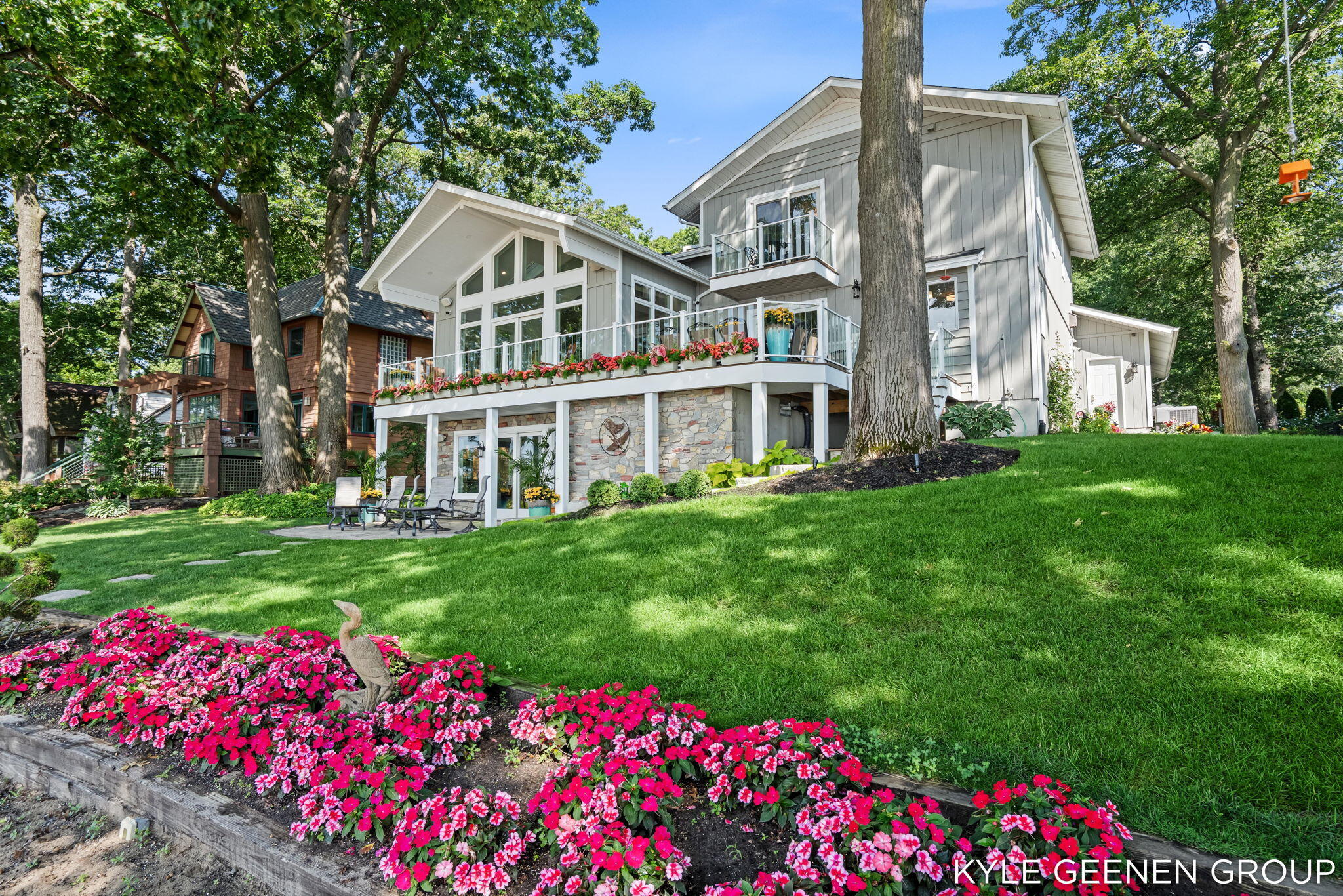620 Lawn Avenue Holland MI 49424