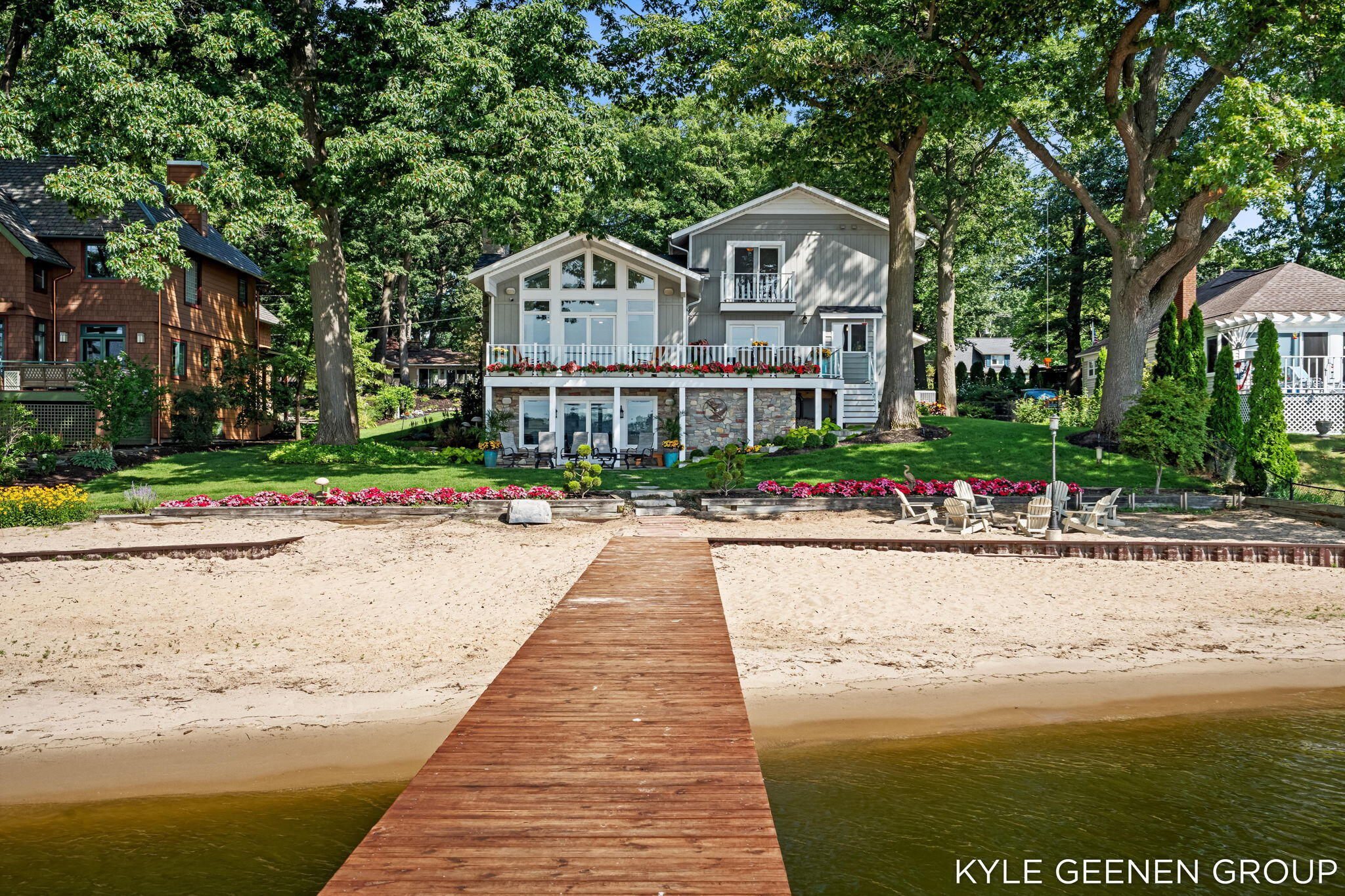 620 Lawn Avenue Holland MI 49424