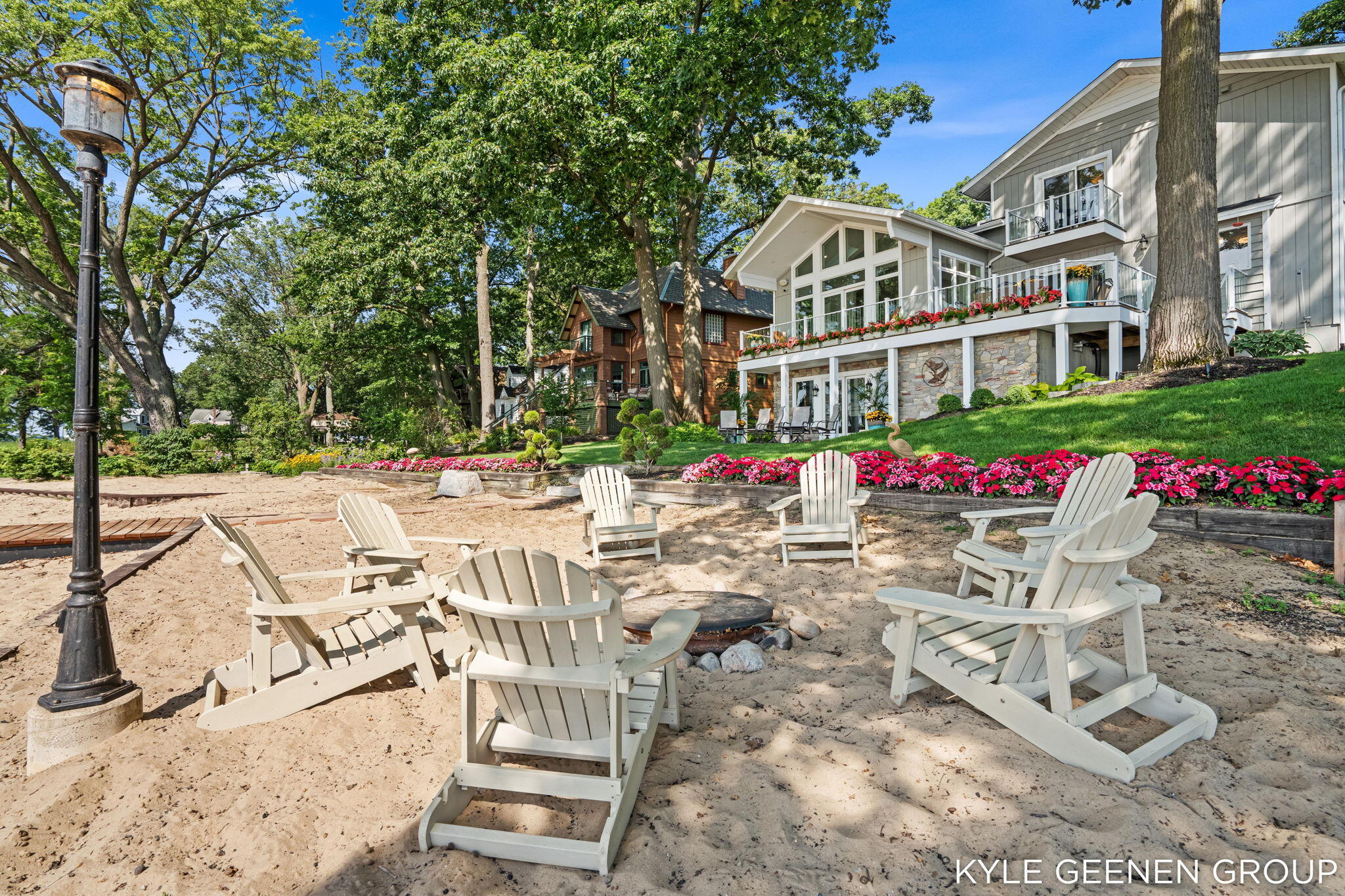 620 Lawn Avenue Holland MI 49424
