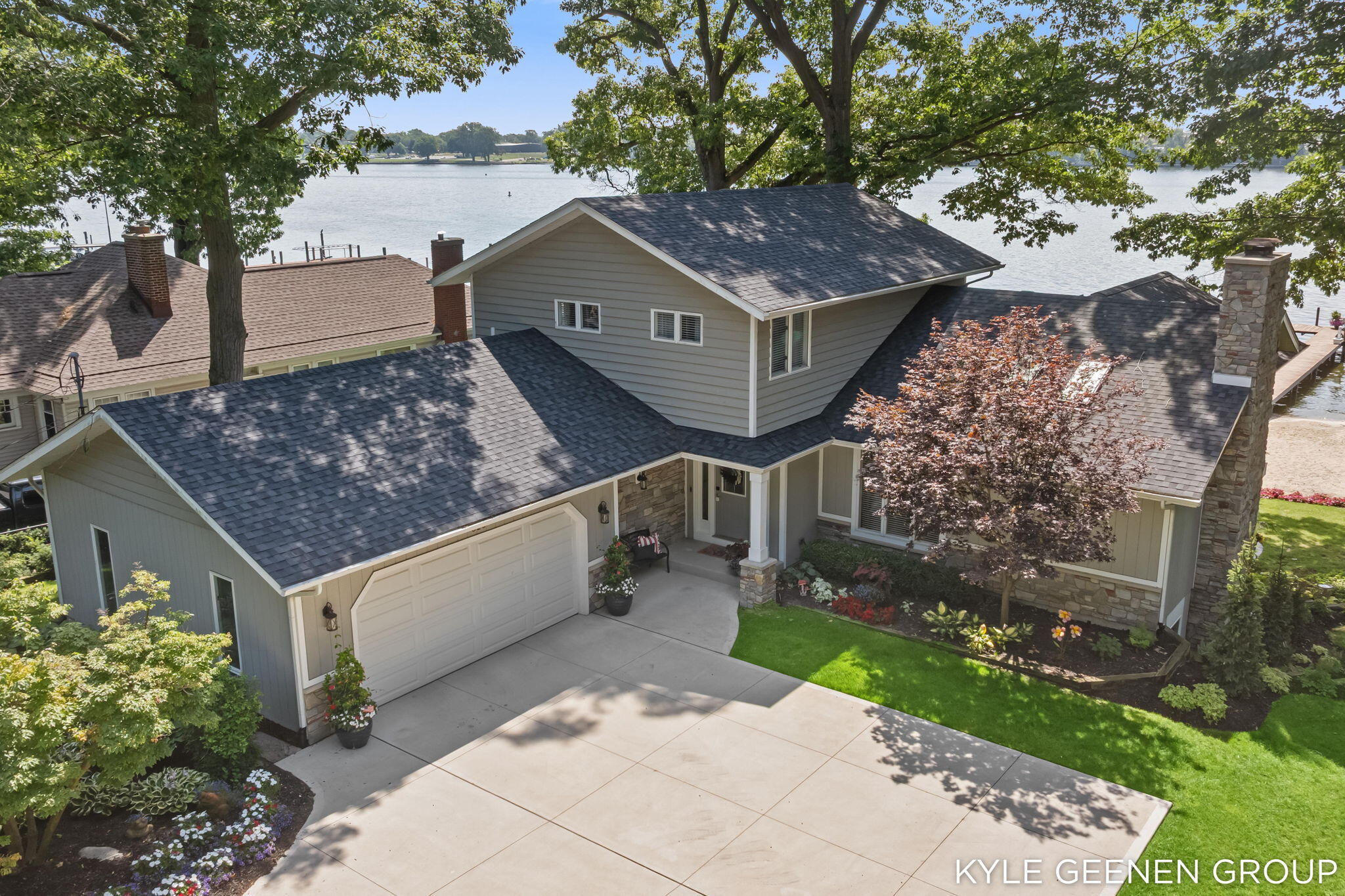 620 Lawn Avenue Holland MI 49424