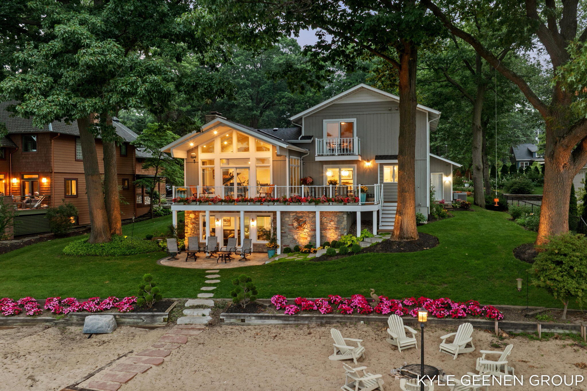 620 Lawn Avenue Holland MI 49424