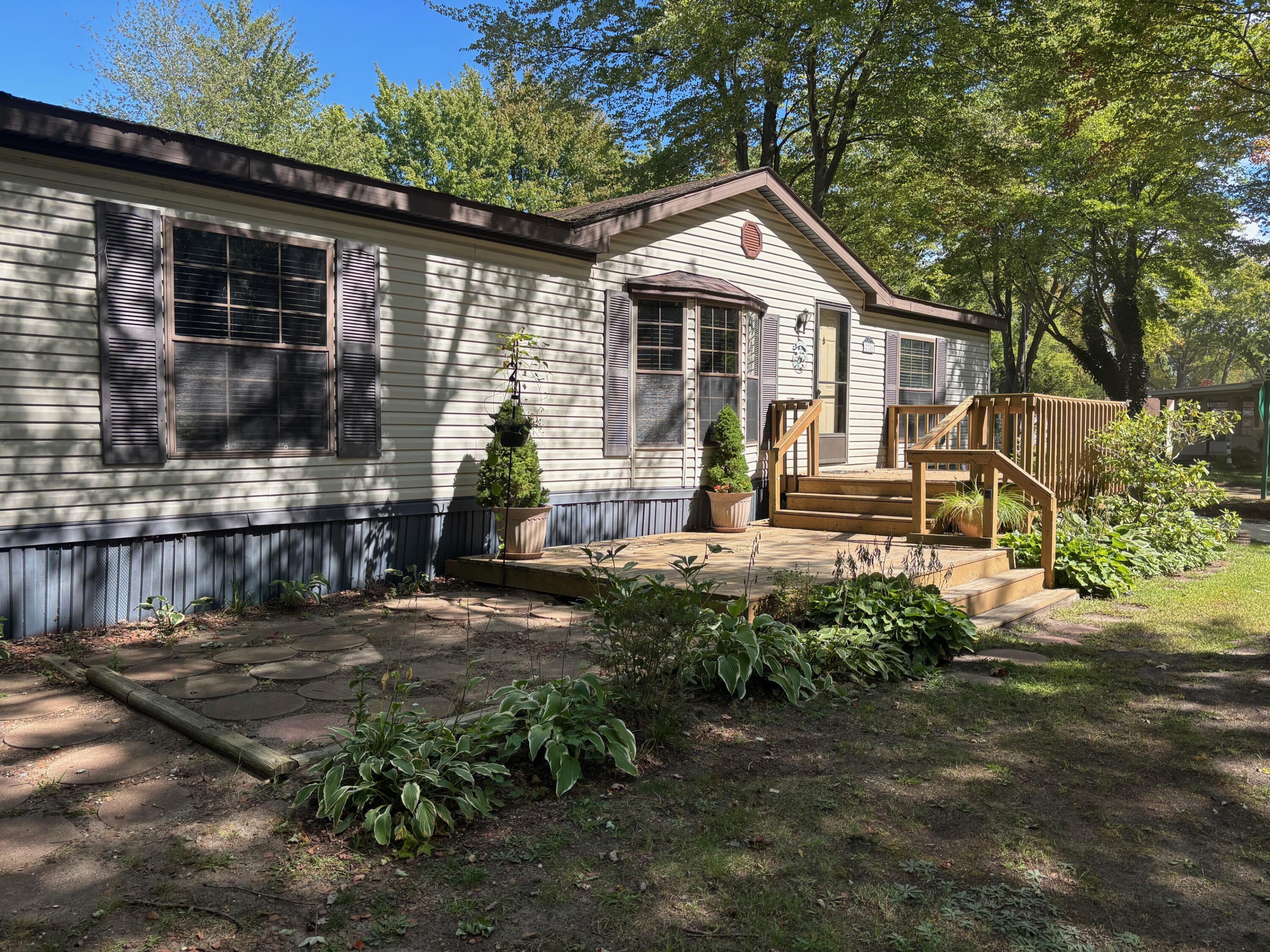 2726 Cedar Street Fennville MI 49408