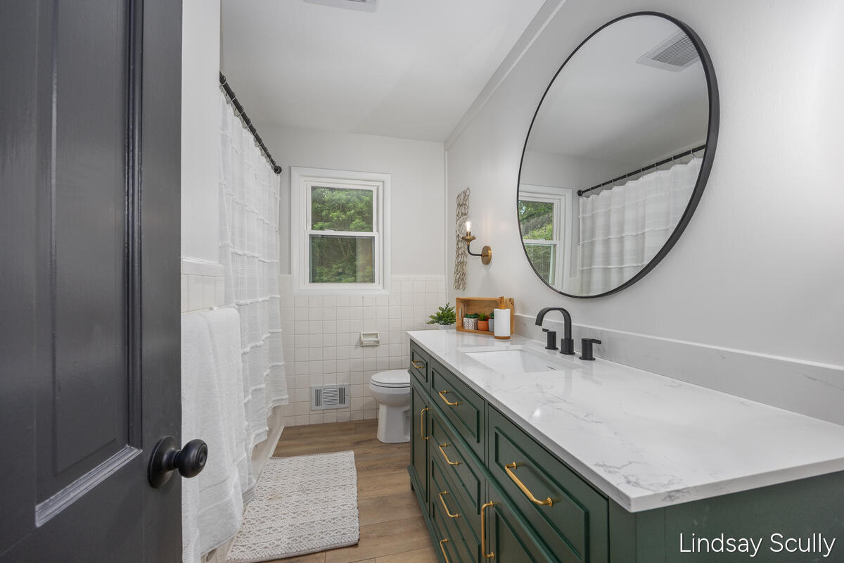1955 Millbank Street SE Grand Rapids MI 49508