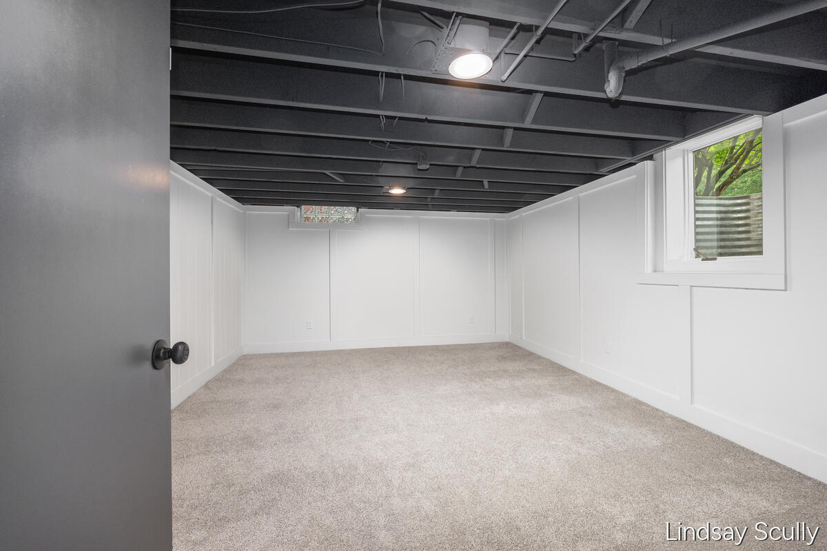1955 Millbank Street SE Grand Rapids MI 49508