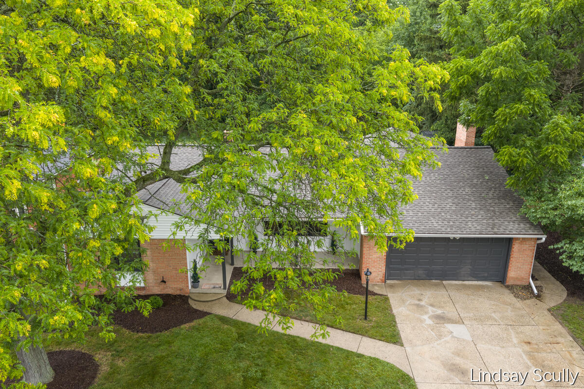 1955 Millbank Street SE Grand Rapids MI 49508