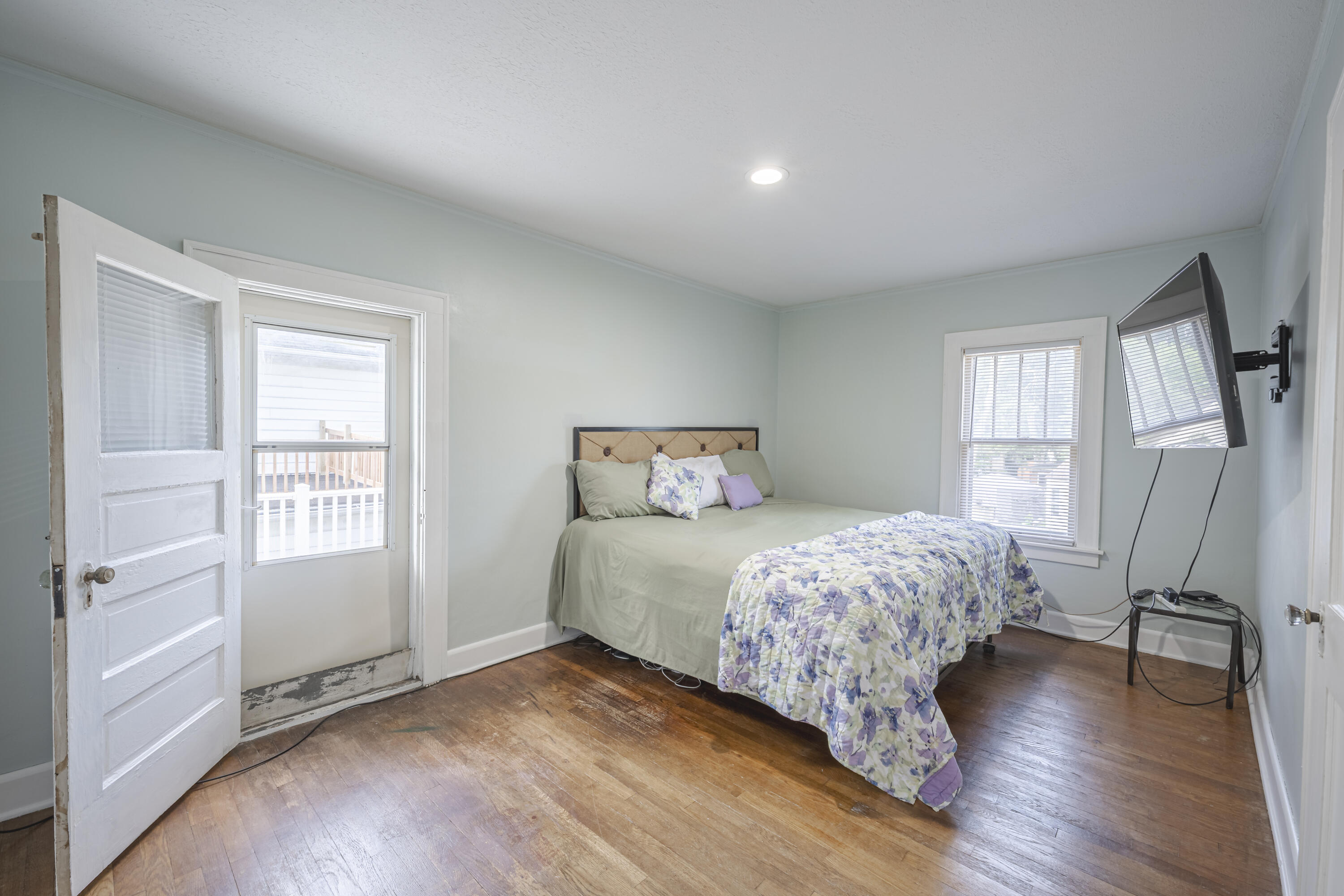 1100 Dickinson Street SE Grand Rapids MI 49507