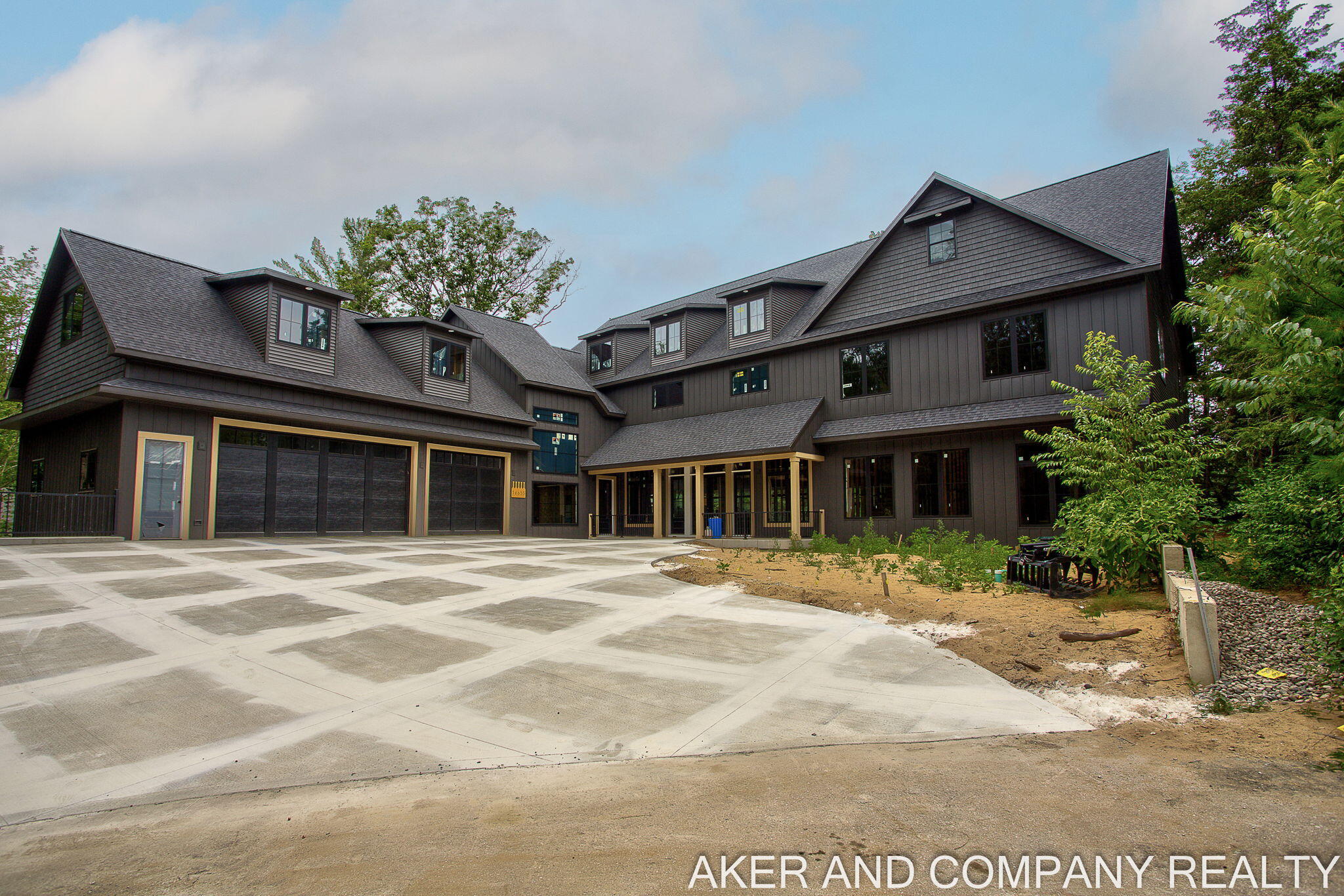 West Olive MI, 16655 Ten Hagen Drive