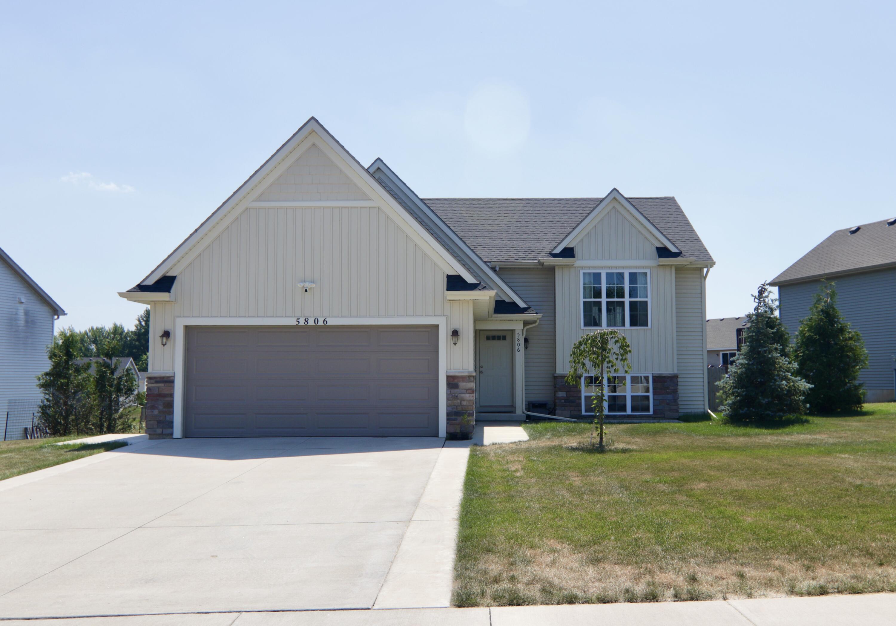 5806 Birdsong Court SE Grand Rapids MI 49508