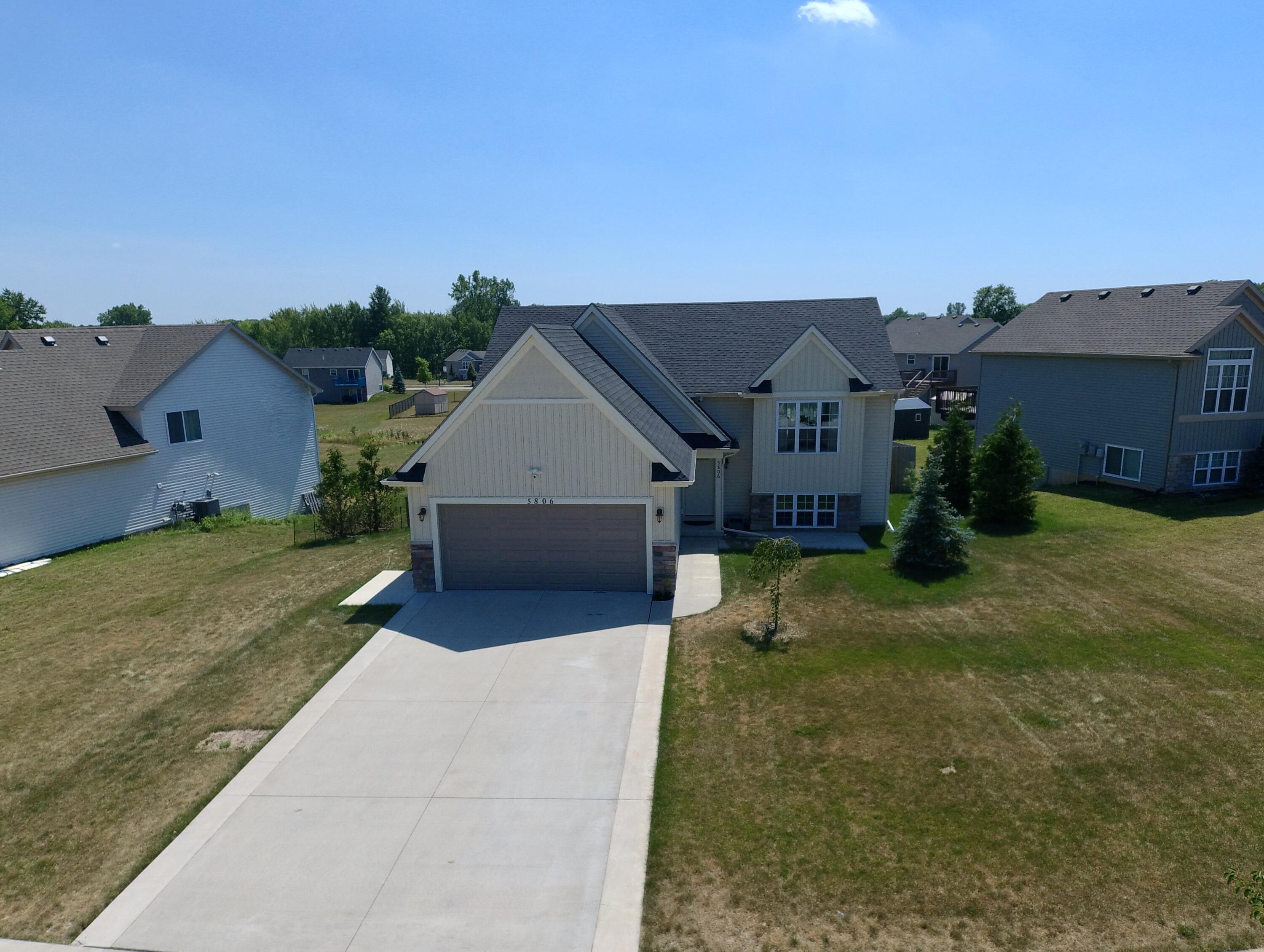 5806 Birdsong Court SE Grand Rapids MI 49508