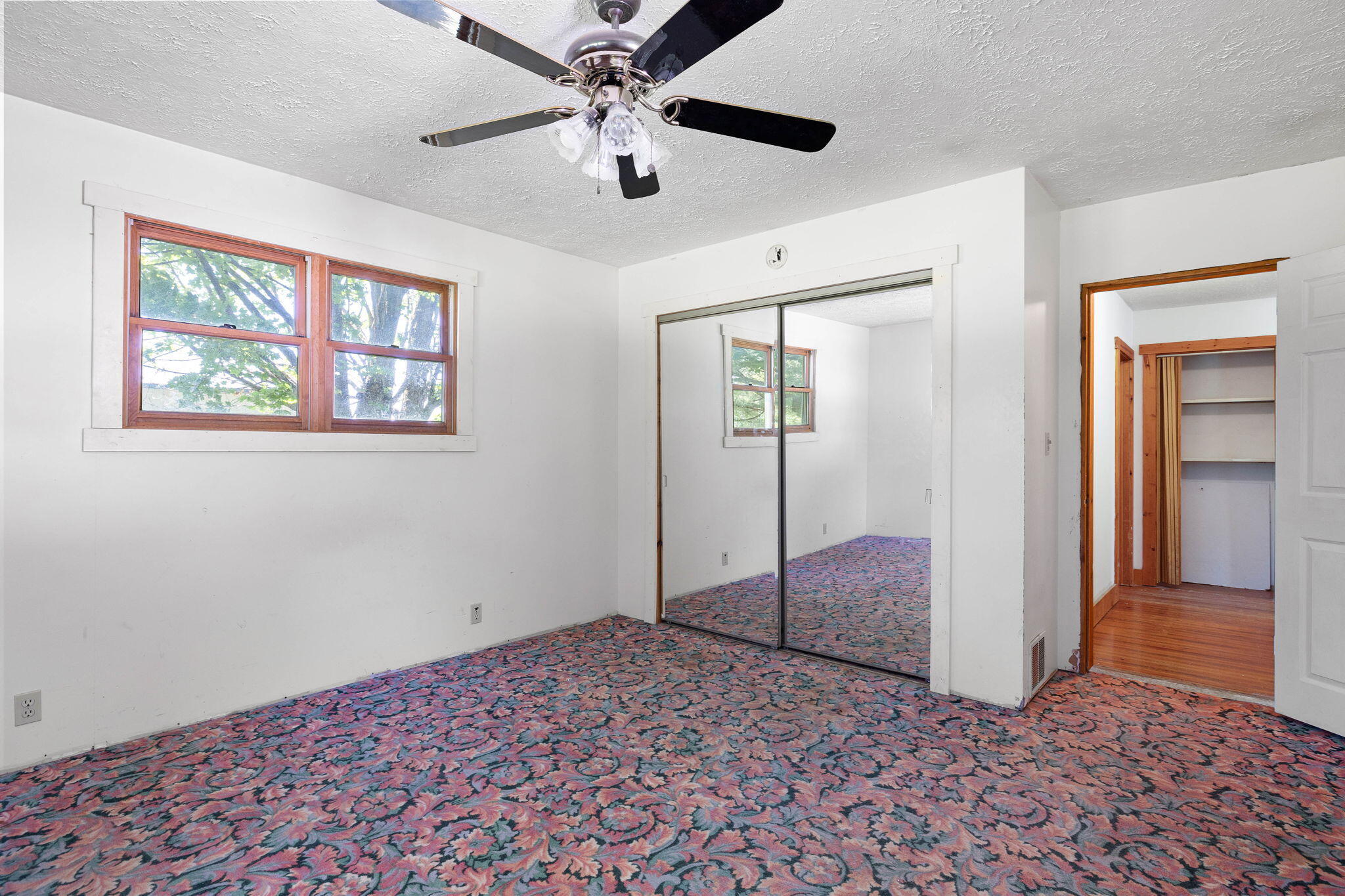 17365 Lakeside Road Three Oaks MI 49128