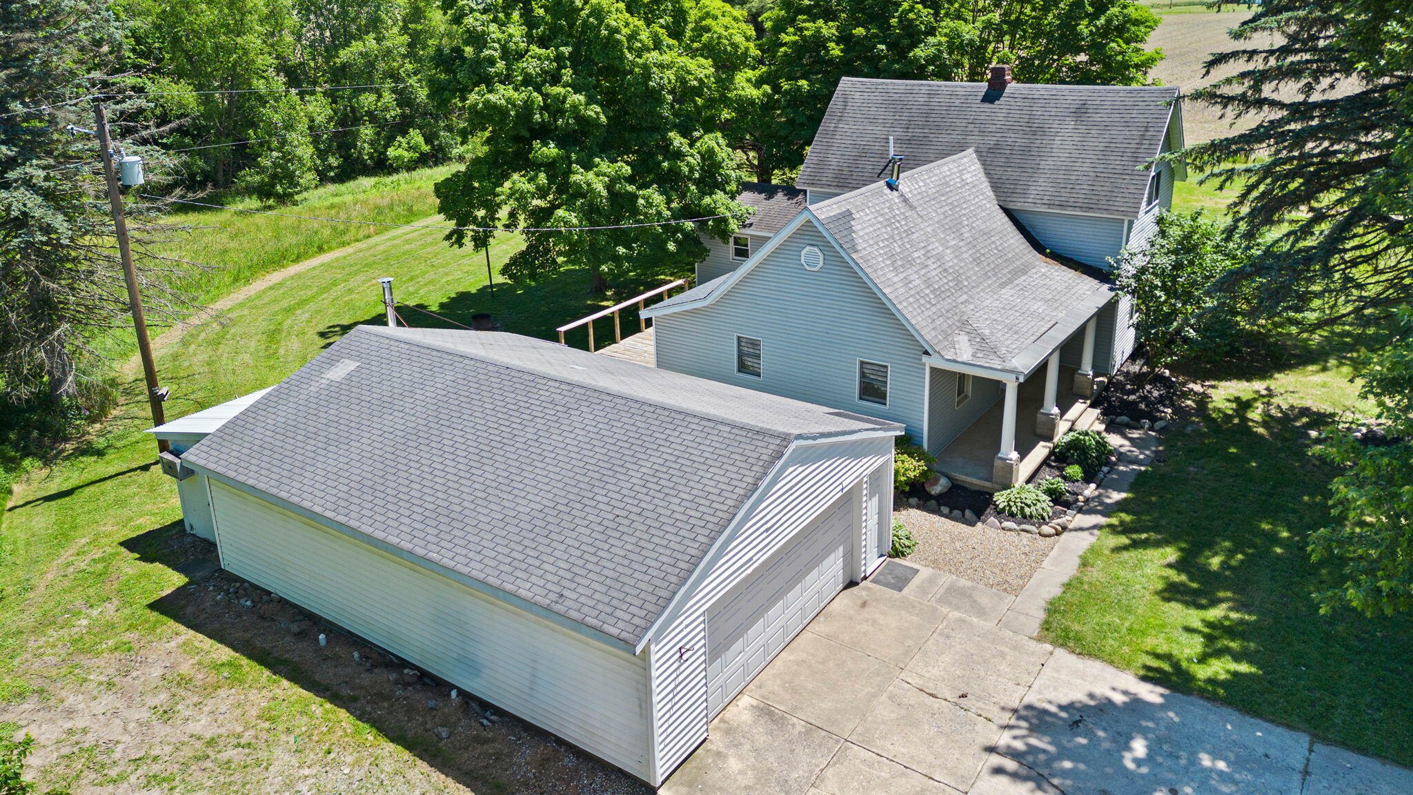 17365 Lakeside Road Three Oaks MI 49128