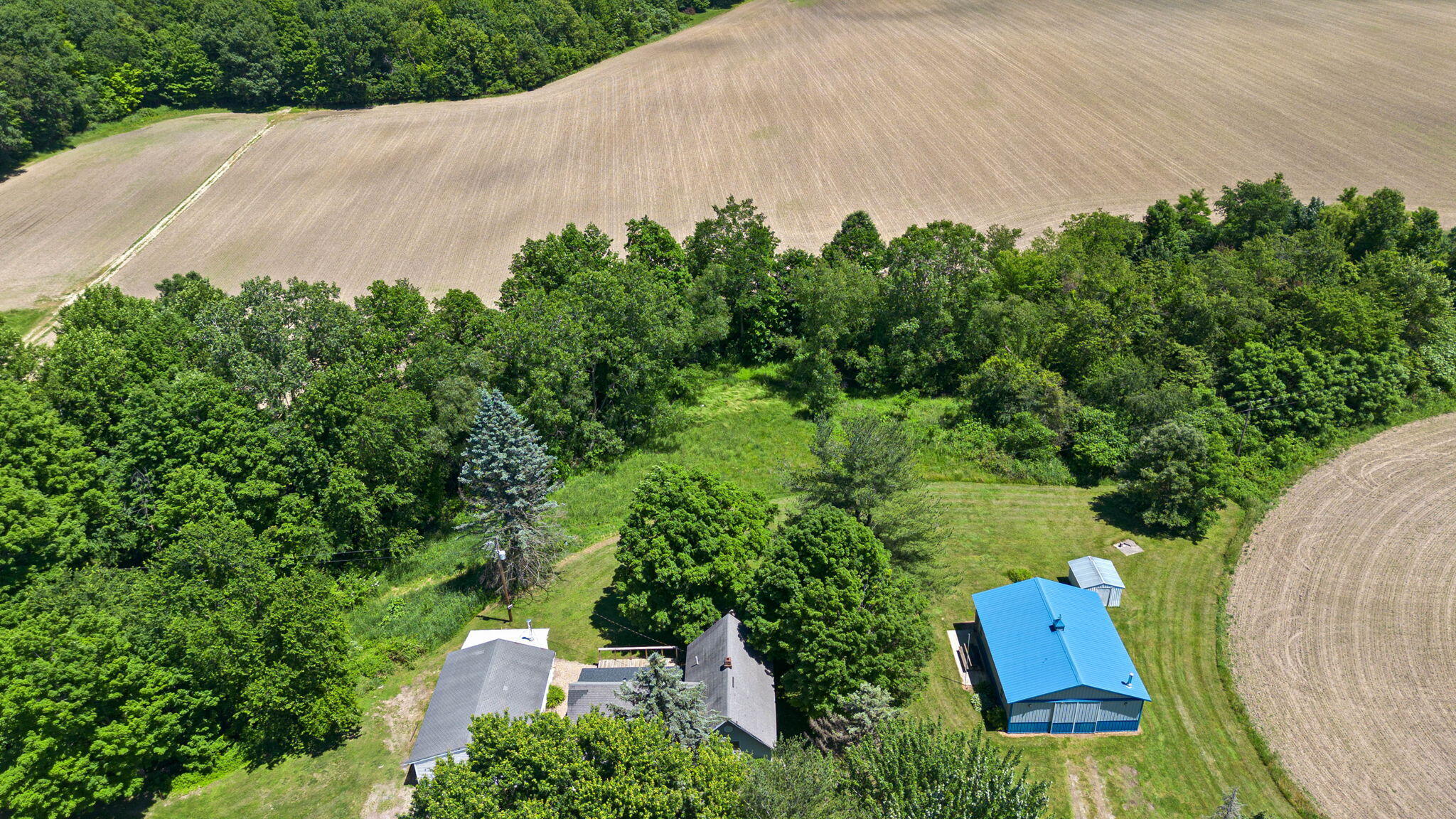 17365 Lakeside Road Three Oaks MI 49128