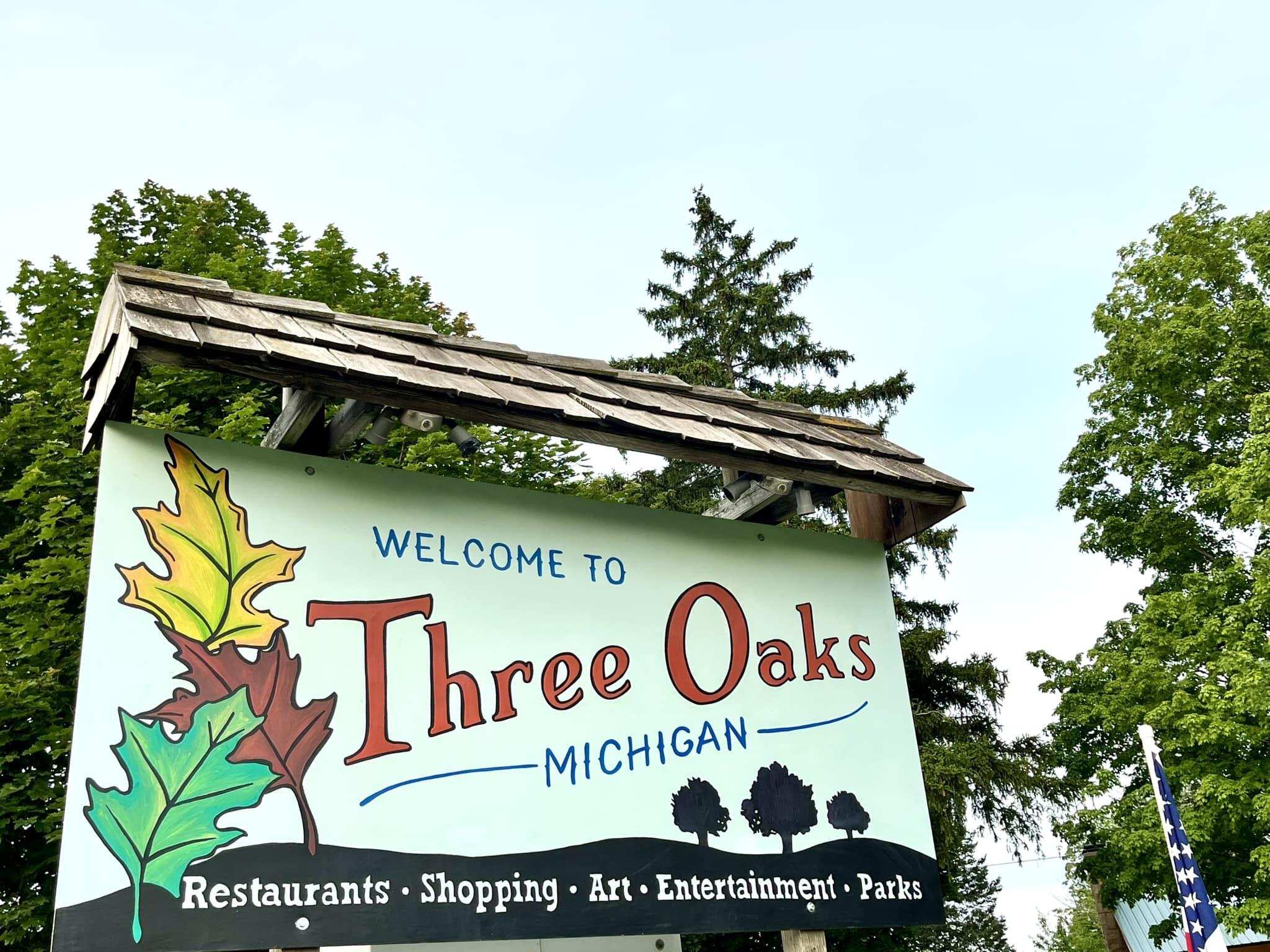 17365 Lakeside Road Three Oaks MI 49128