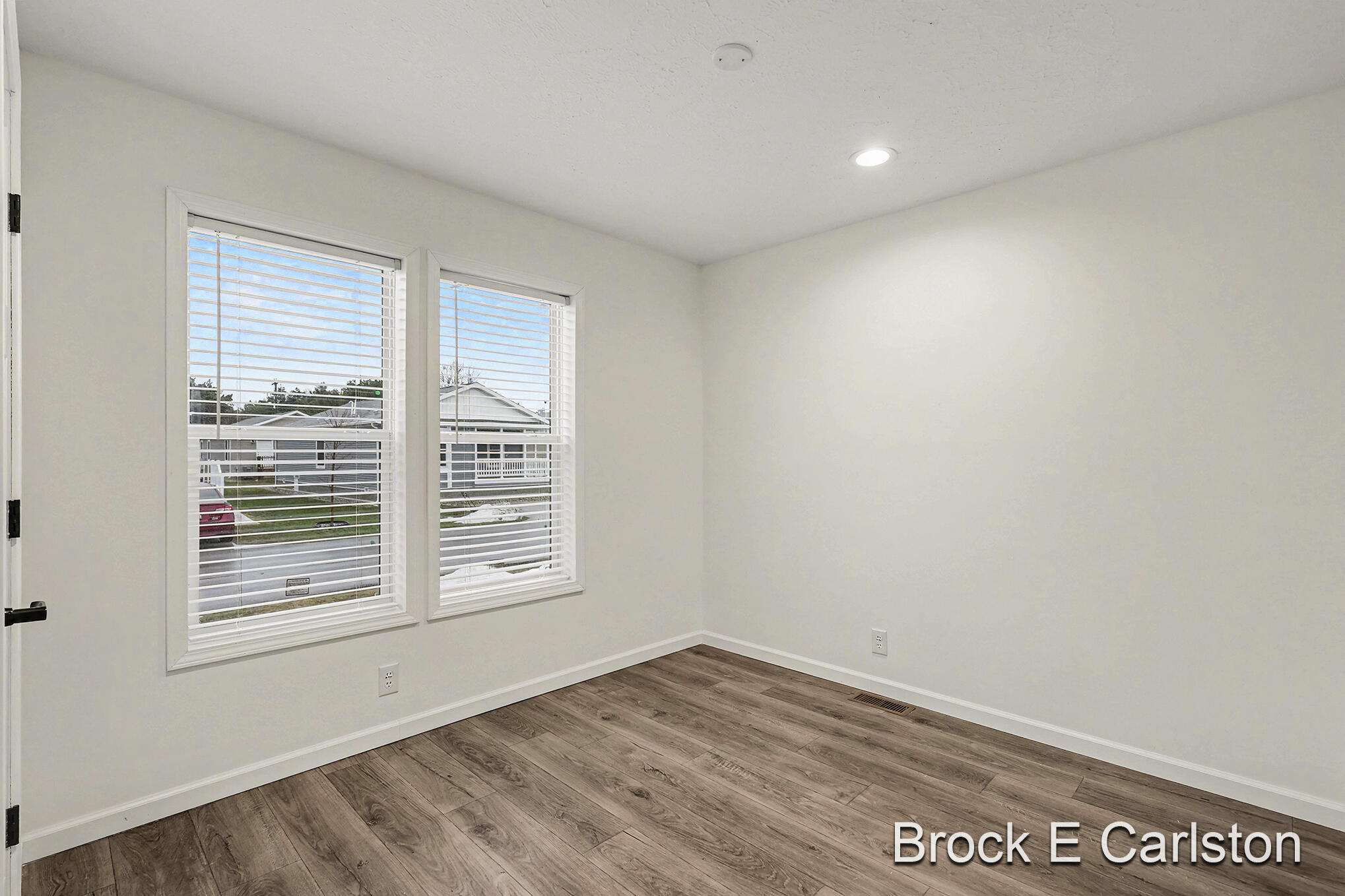 1283 E Ellis Road Norton Shores MI 49441