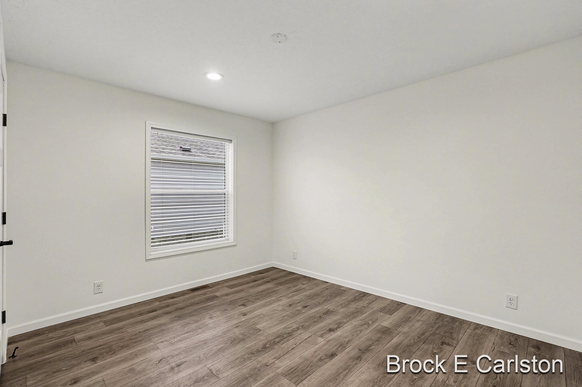 1283 E Ellis Road Norton Shores MI 49441