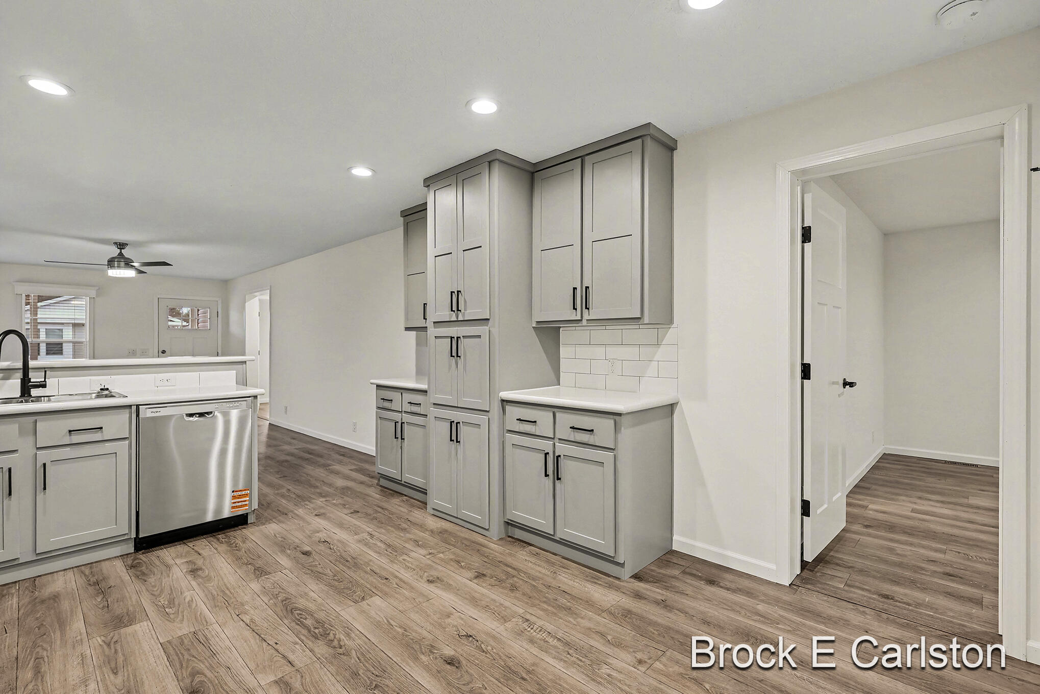 1283 E Ellis Road Norton Shores MI 49441