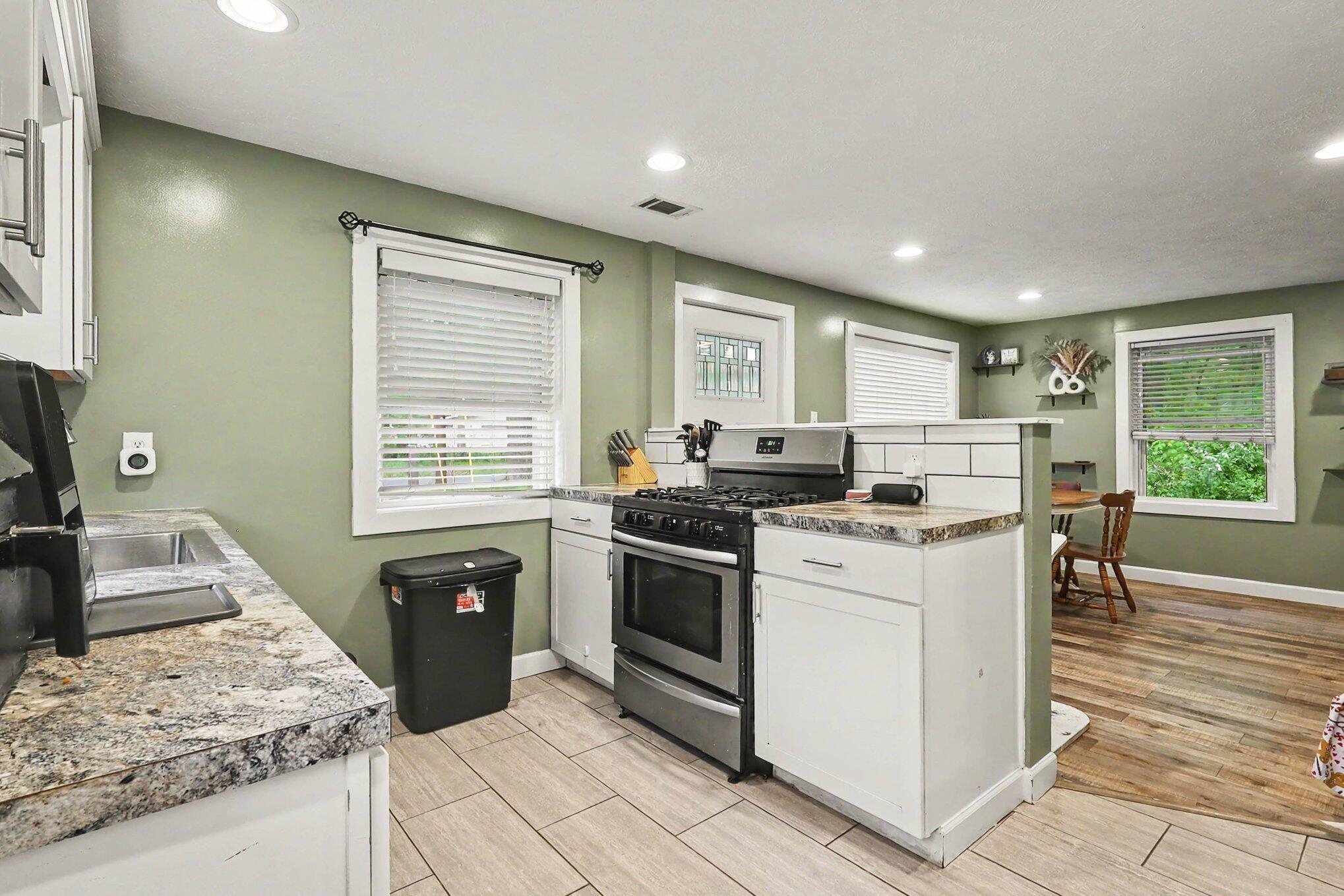 2061 Southland Drive Muskegon MI 49442