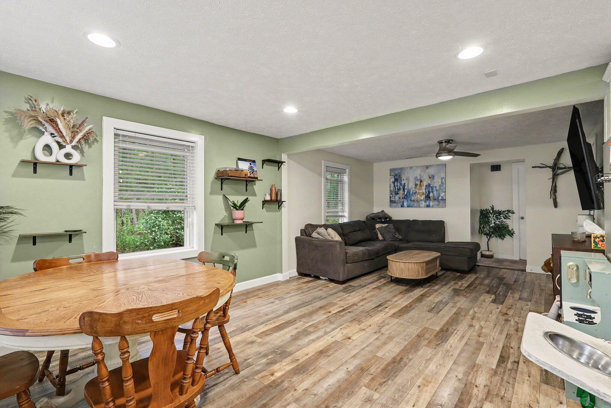 2061 Southland Drive Muskegon MI 49442