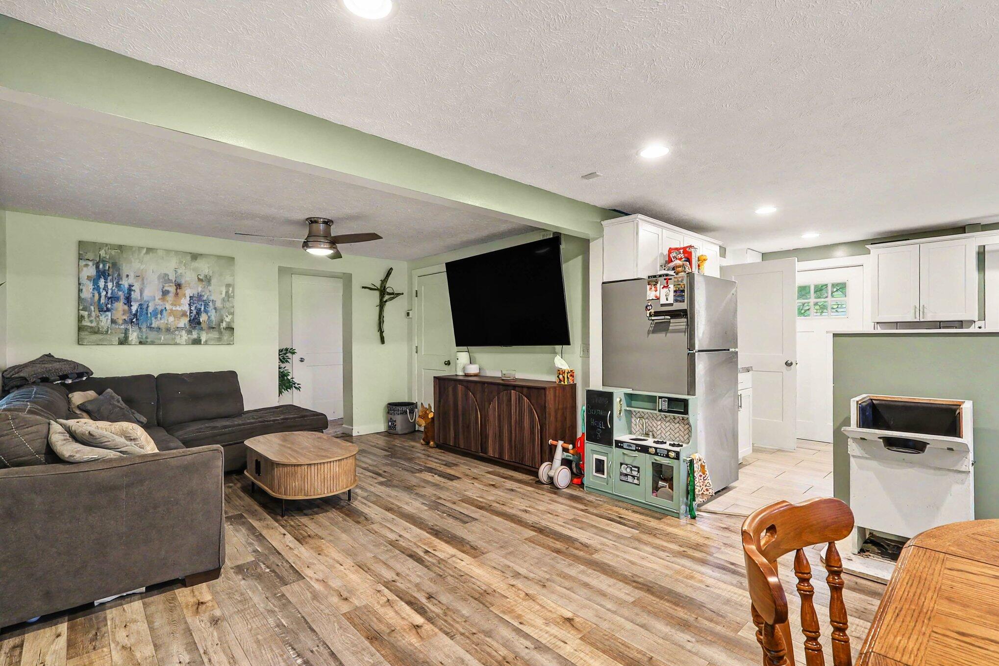 2061 Southland Drive Muskegon MI 49442