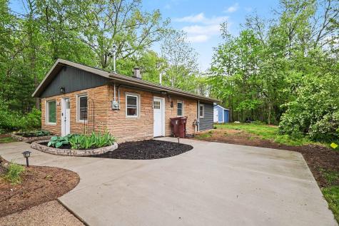 2061 Southland Drive Muskegon MI 49442