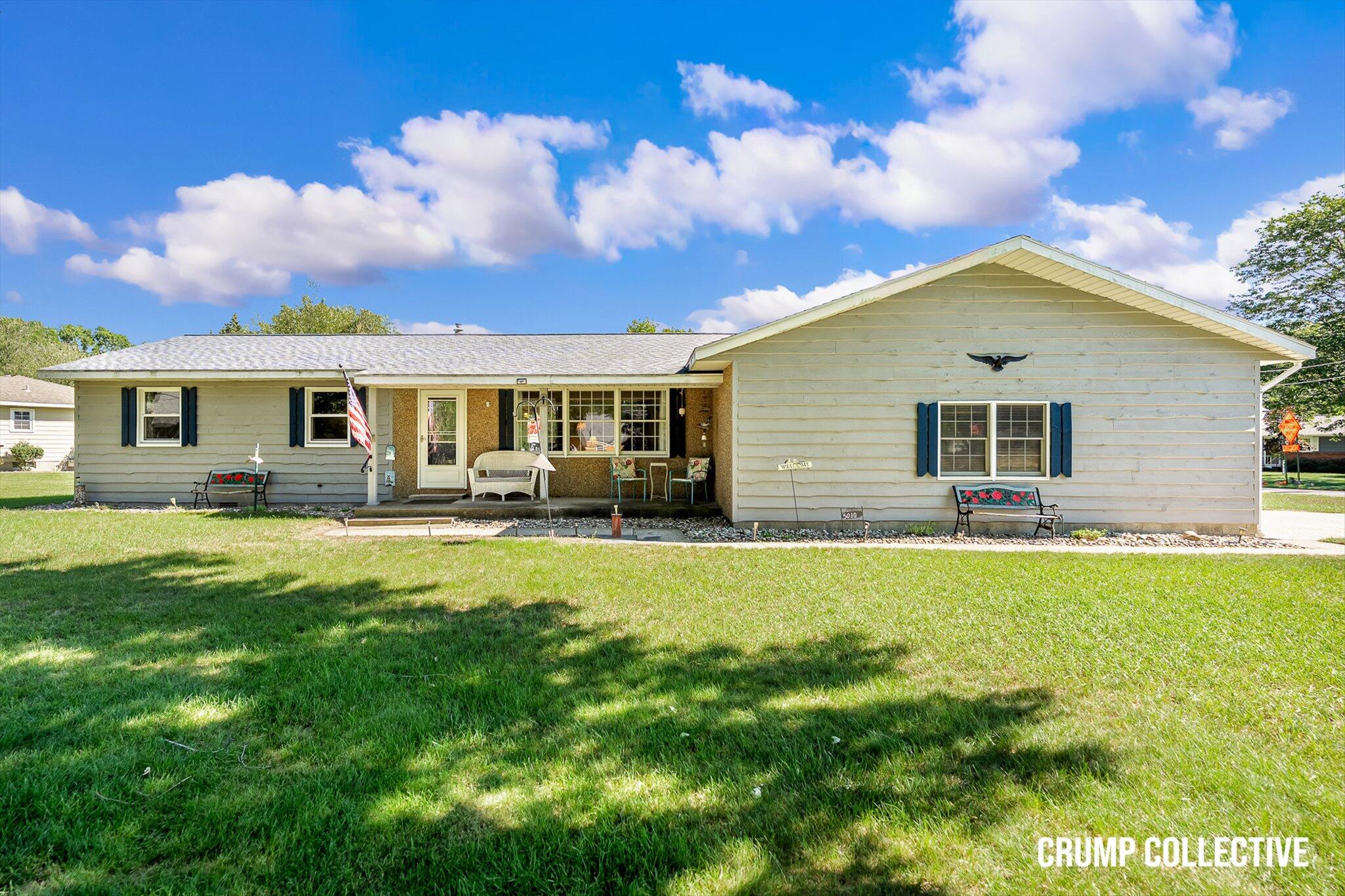 5010 Dorset Lane Norton Shores MI 49441