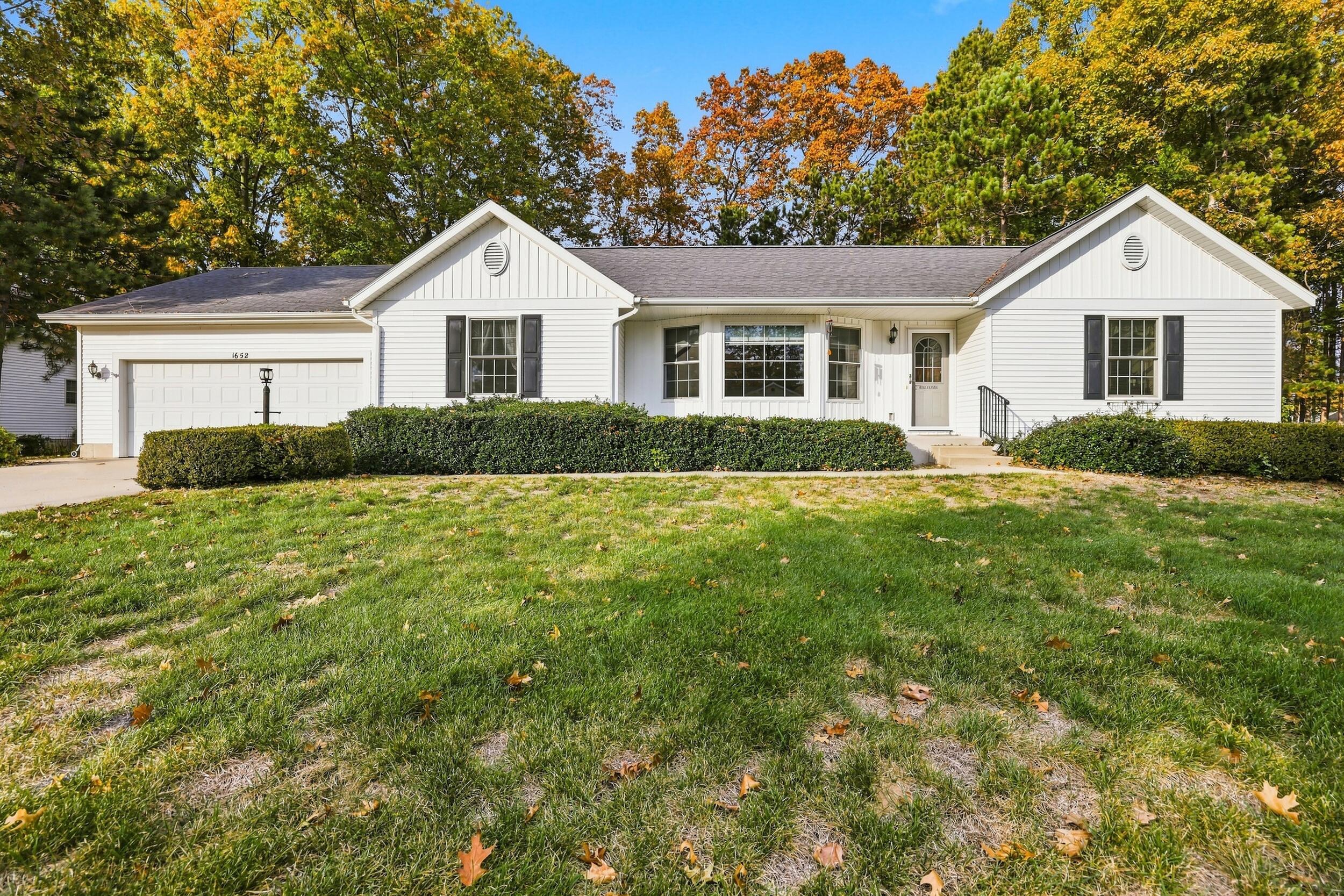 1652 Cornerstone Drive Muskegon MI 49445