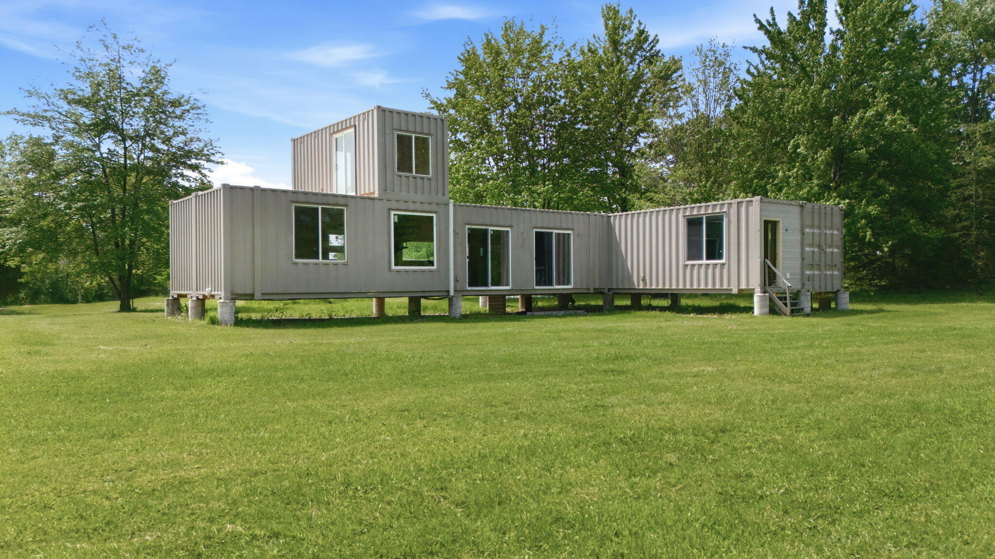 7767 Warren Woods Road Three Oaks MI 49128