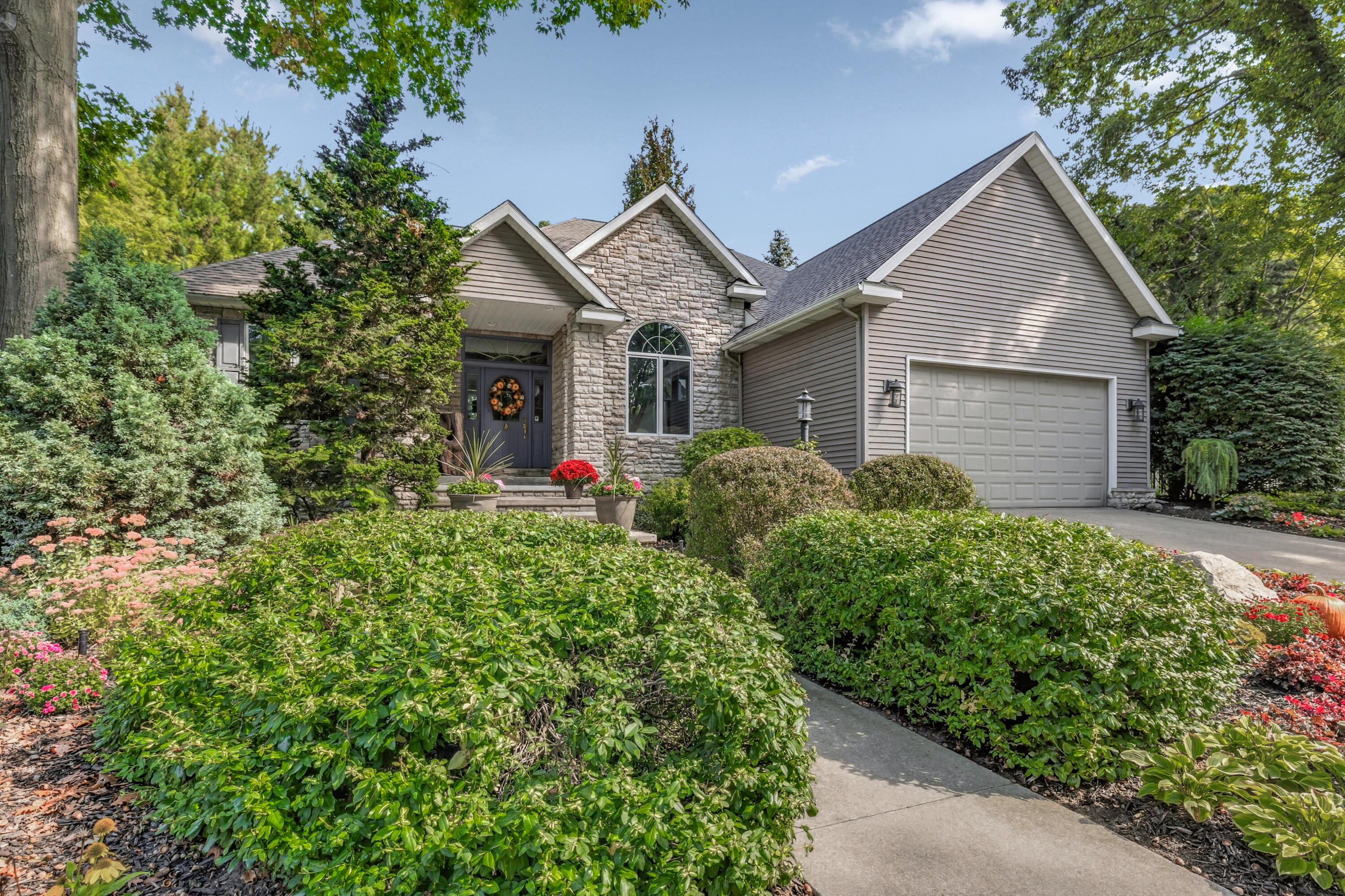 South Haven MI, 1395 Summerwood Drive