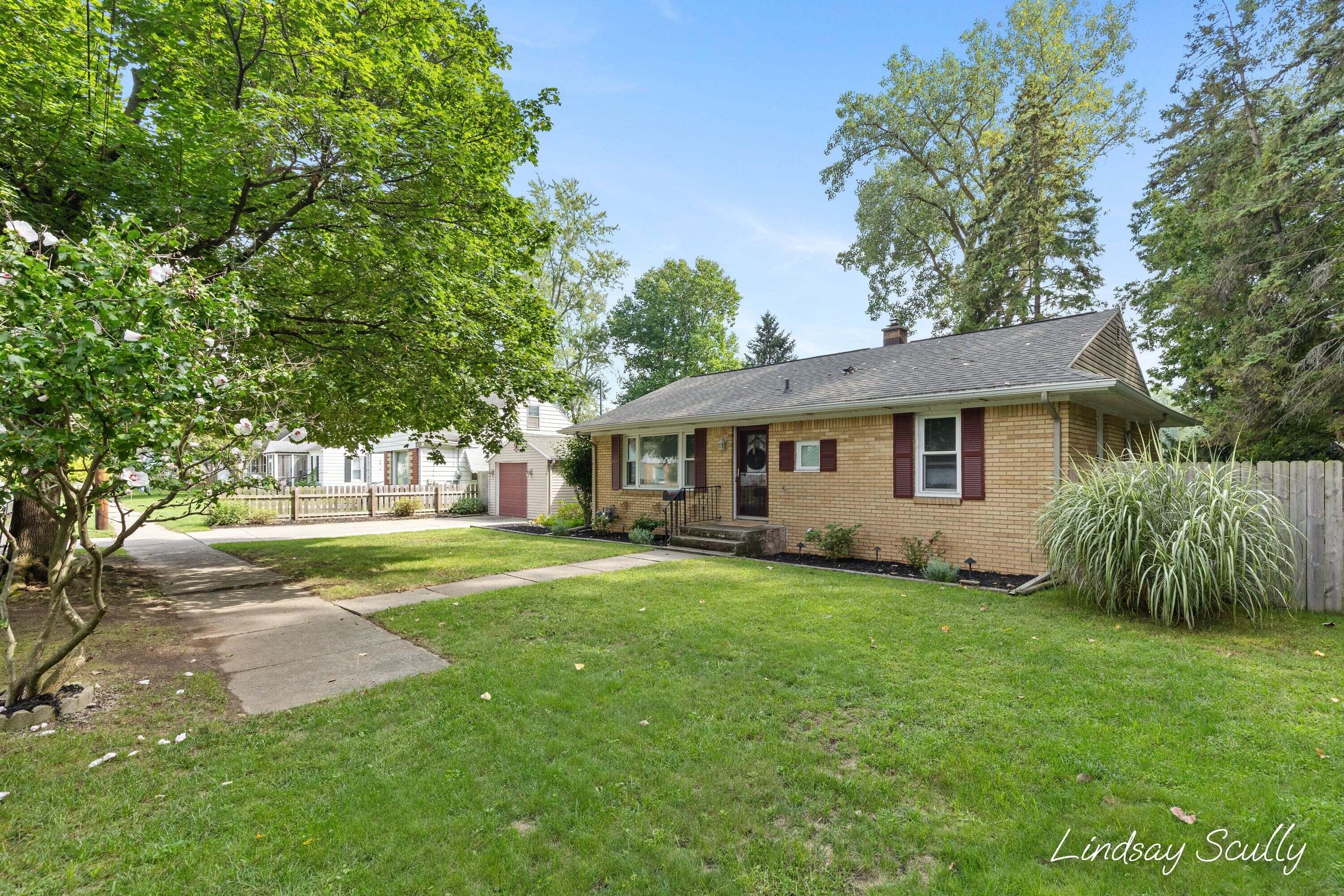 660 Everglade Drive SE Grand Rapids MI 49507