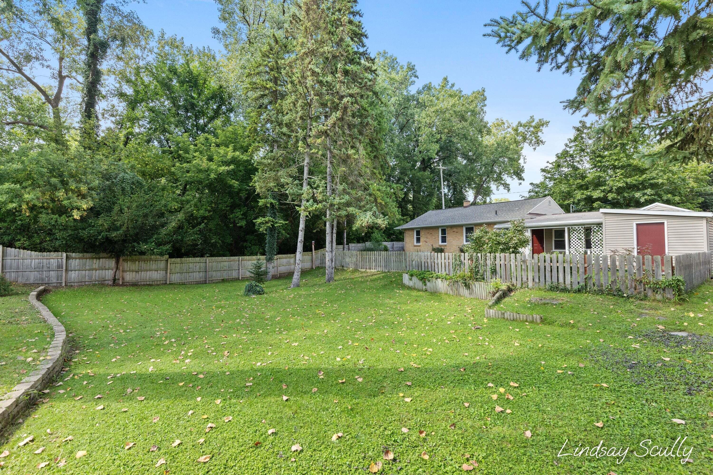 660 Everglade Drive SE Grand Rapids MI 49507