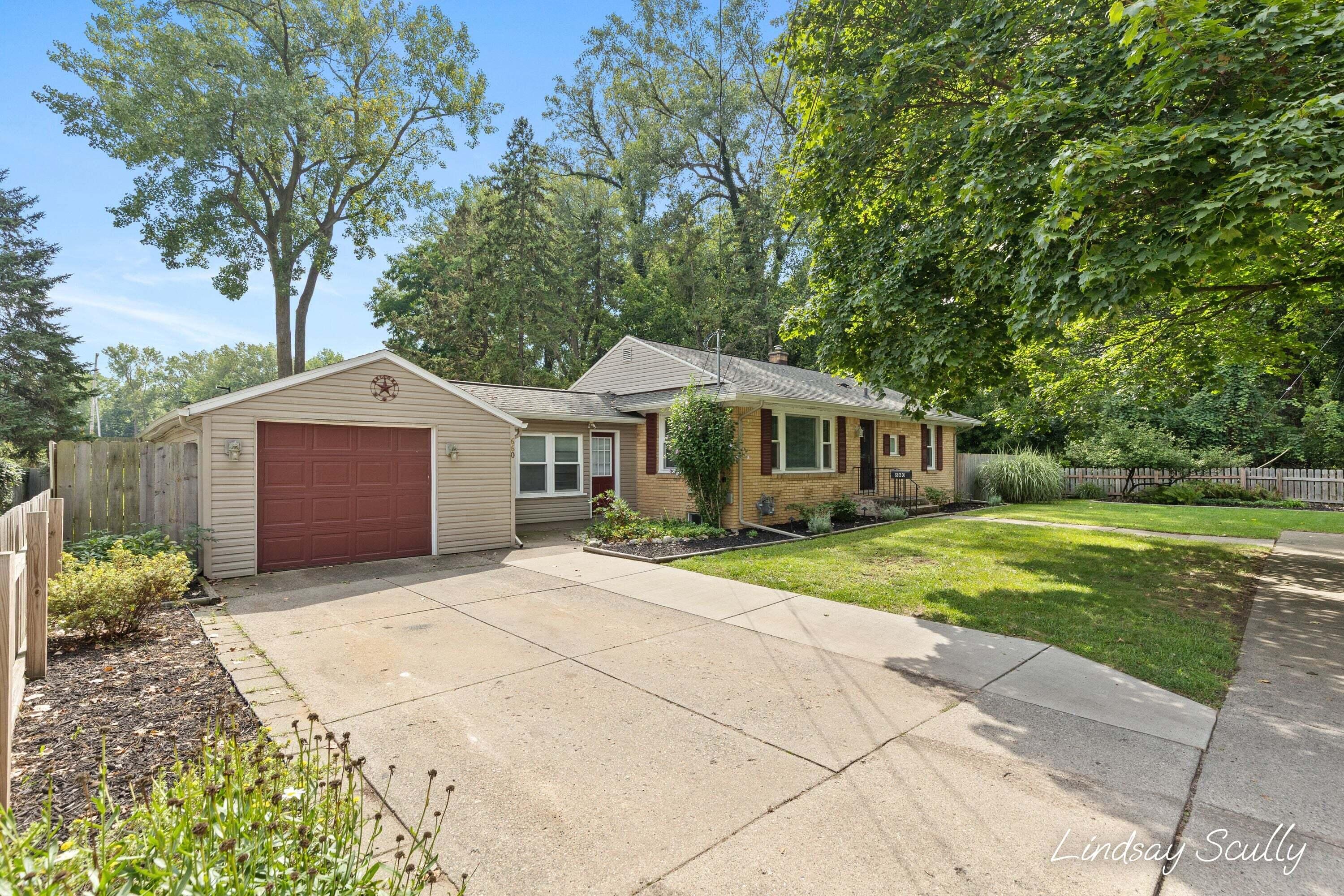 660 Everglade Drive SE Grand Rapids MI 49507
