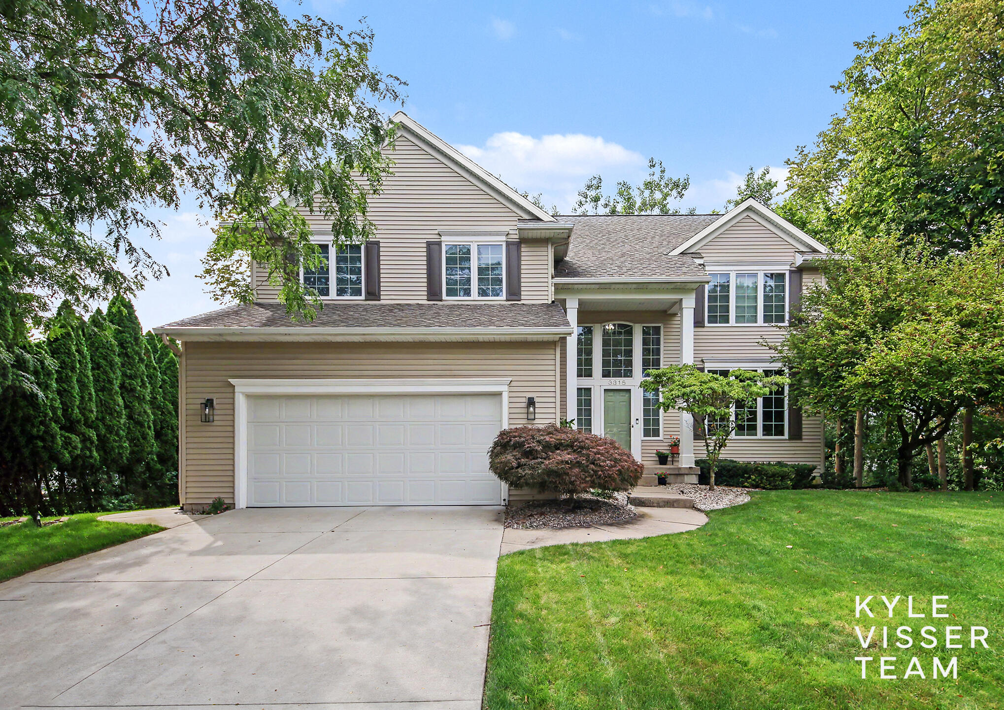 3315 Falcon Ridge Drive NE Grand Rapids MI 49525