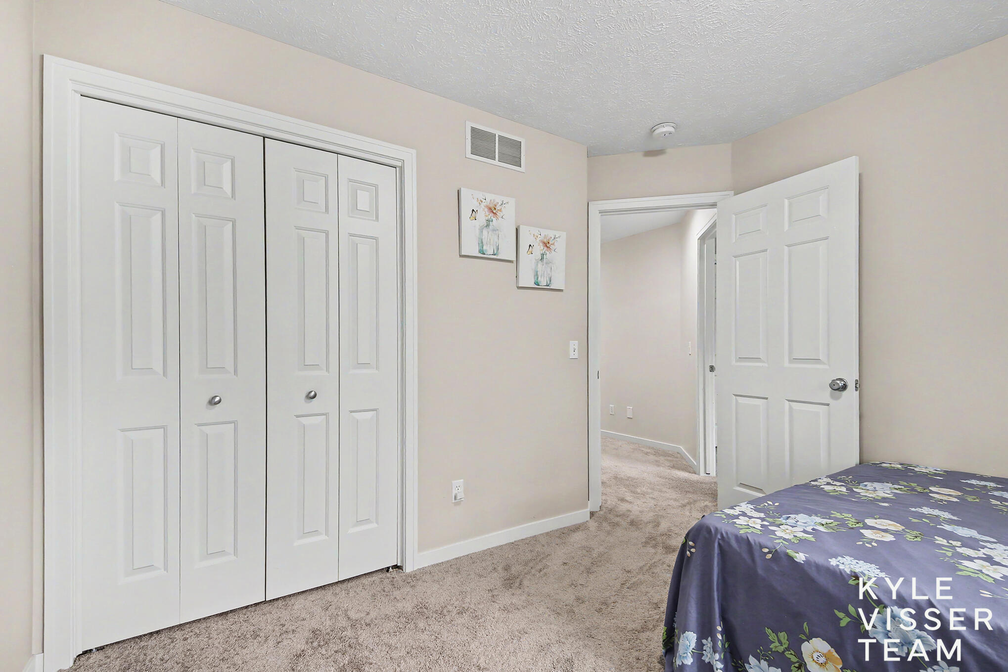 3315 Falcon Ridge Drive NE Grand Rapids MI 49525