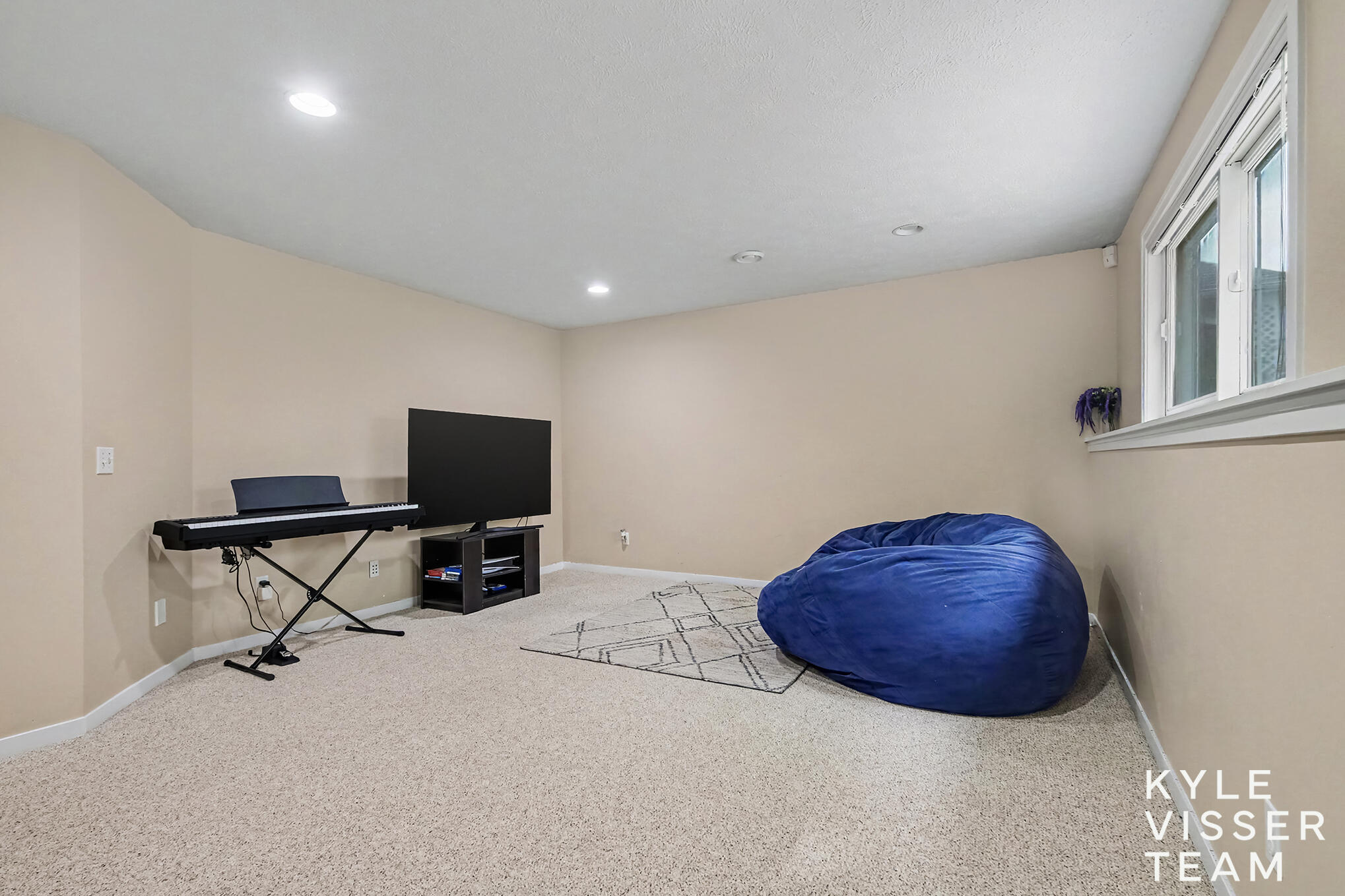 3315 Falcon Ridge Drive NE Grand Rapids MI 49525